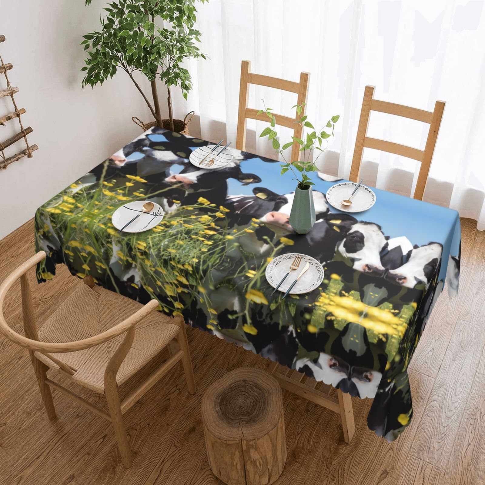HLSBSSL Black White Cows Patterned square lace tablecloth, wrinkle-resistant and durable, suitable for dining tables, parties, etc.