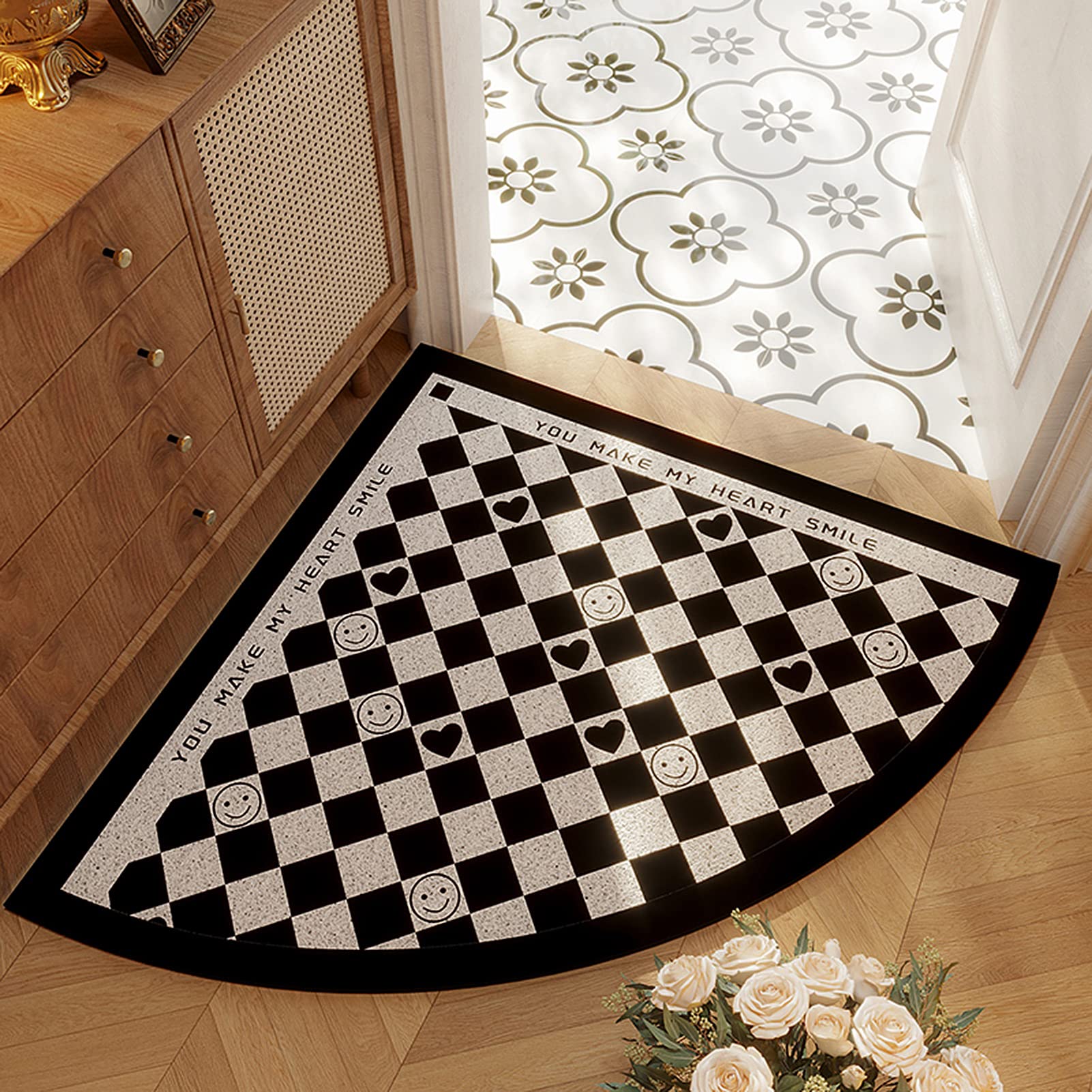 Tapis d'entrée en forme d'éventail damier noir et blanc WJXBoos 145x145cm