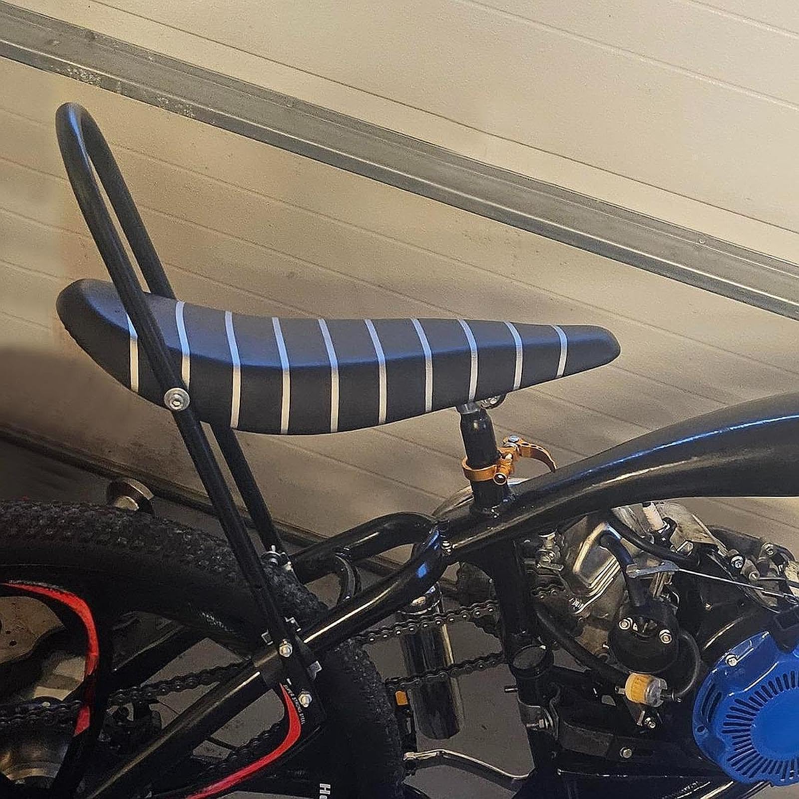 Selle vélo Longue, Selle Banane, Fixations faciles à Installer, vélo Noire