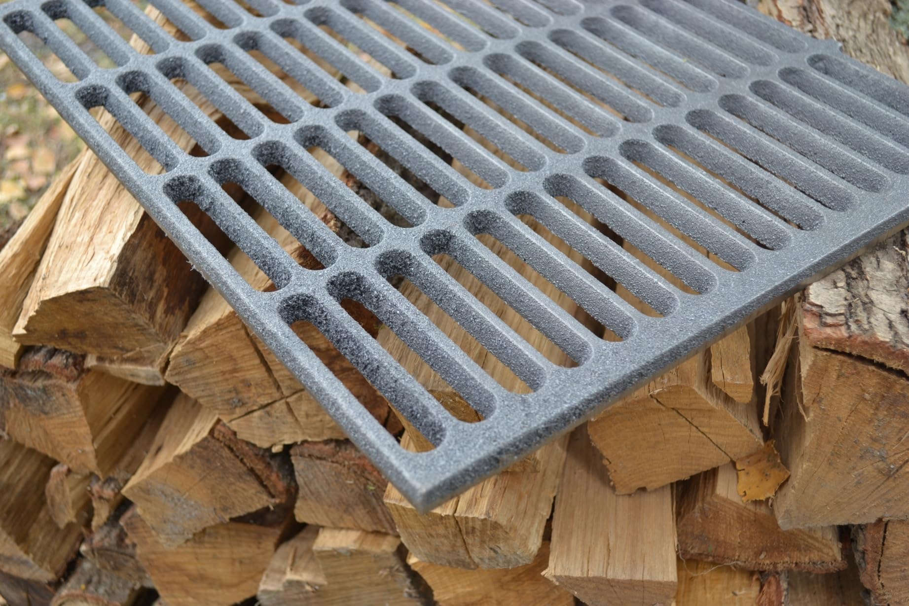 SEZAM Griglia in ghisa, 43 x 35 cm, griglia per stufa, griglia per cenere, vari diametri, adatta per camino, griglia da tavolo, griglia del forno, griglia del fuoco, griglia per carbone, barbecue