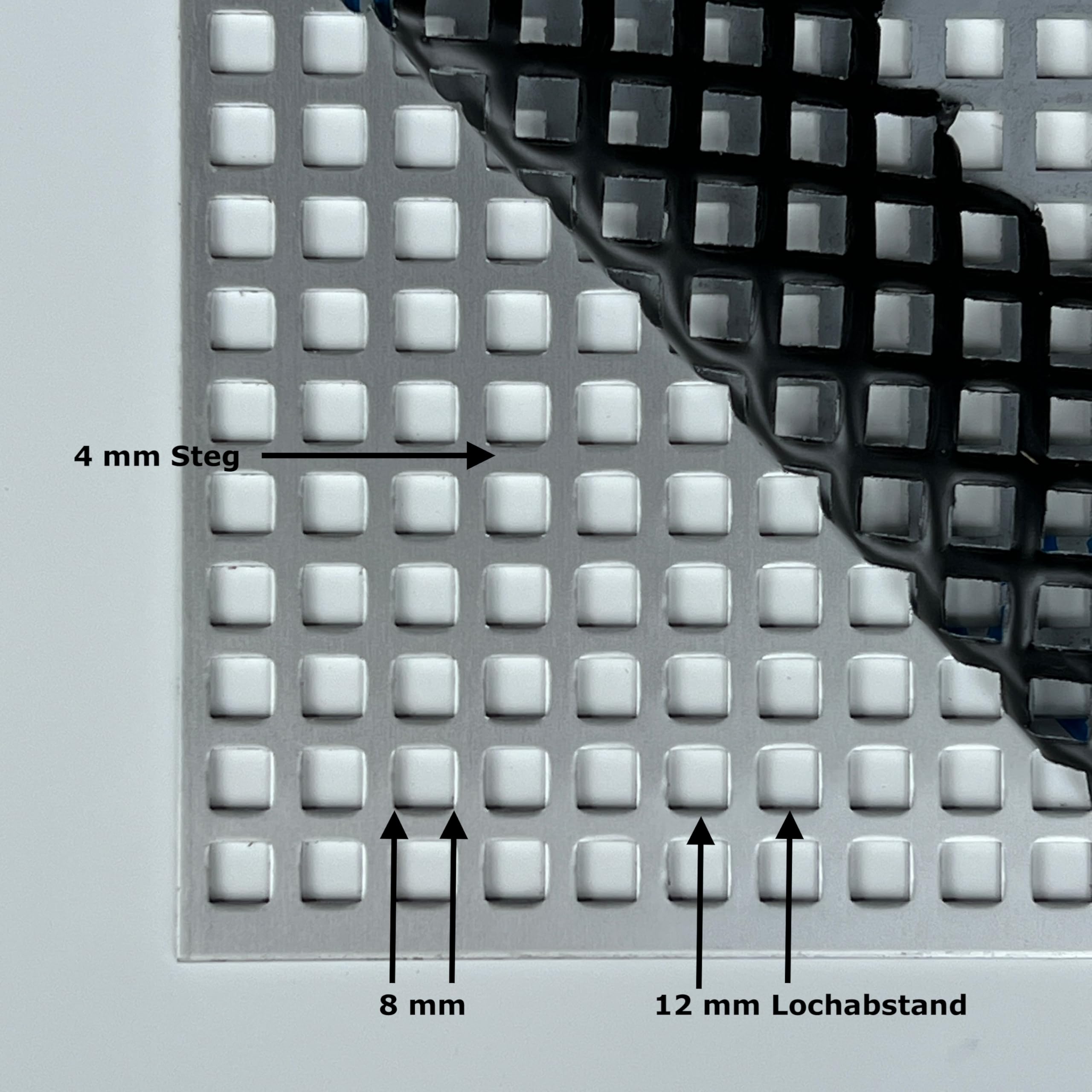 Aluminium Eloxiert - Lochbleche QG8-12 - 1,5mm dick einseitig foliert Zuschnitt individuell auf Maß NEU (500 x 600 mm)