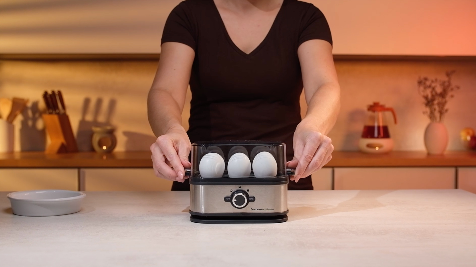 Cuociuova Elettrico Tescoma President - Per 6 Uova, 3 Programmi Cottura, Acciaio Inox