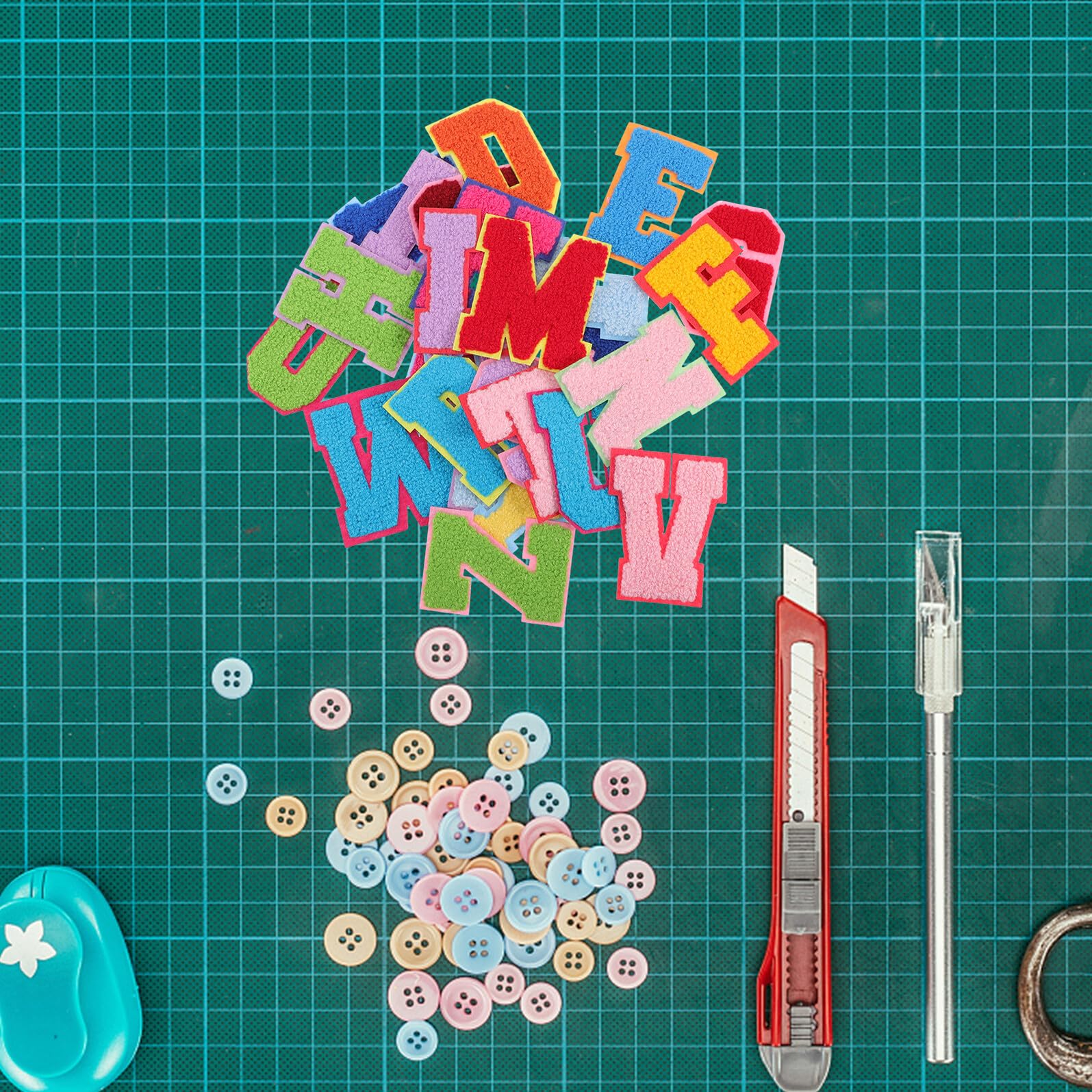 ARTIBETTER 3 Set Patches Termoadesivi Per Cucito Toppe Ricamatper Abbigliamento E Decorazioni Fai Da Te Adesivi Per Tessuti E Facili Da Applicare Per Riparazioni E Decorazioni 26 Pezzi * 3