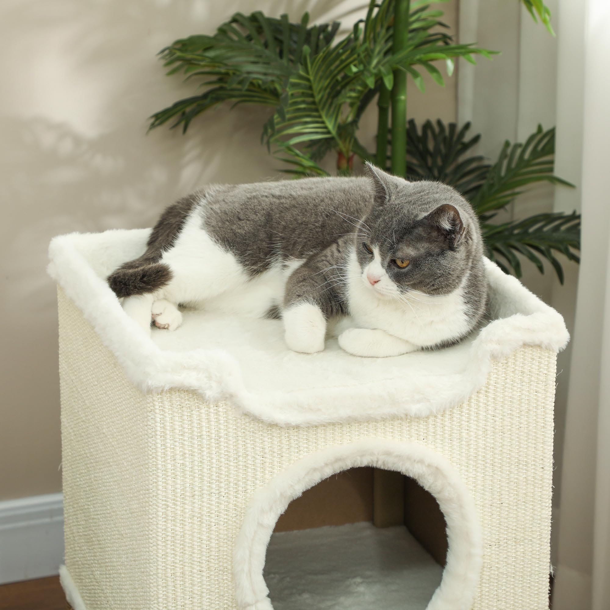 PawHut Niche pour Chat d'intérieur à 3 Niveaux avec Plateau supérieur Ouvert, Tour pour Chat, tonneau à gratter en sisal pour Animaux jusqu'à 6 kg, 41 x 41 x 75,5 cm, crème