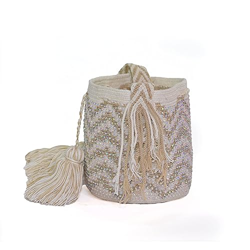 Miniatura 2 de Mini Mochila Wayuu 100% colombian original premium handmade bag special geometric designs exclusive for any occasion with rhinestones (Gold)