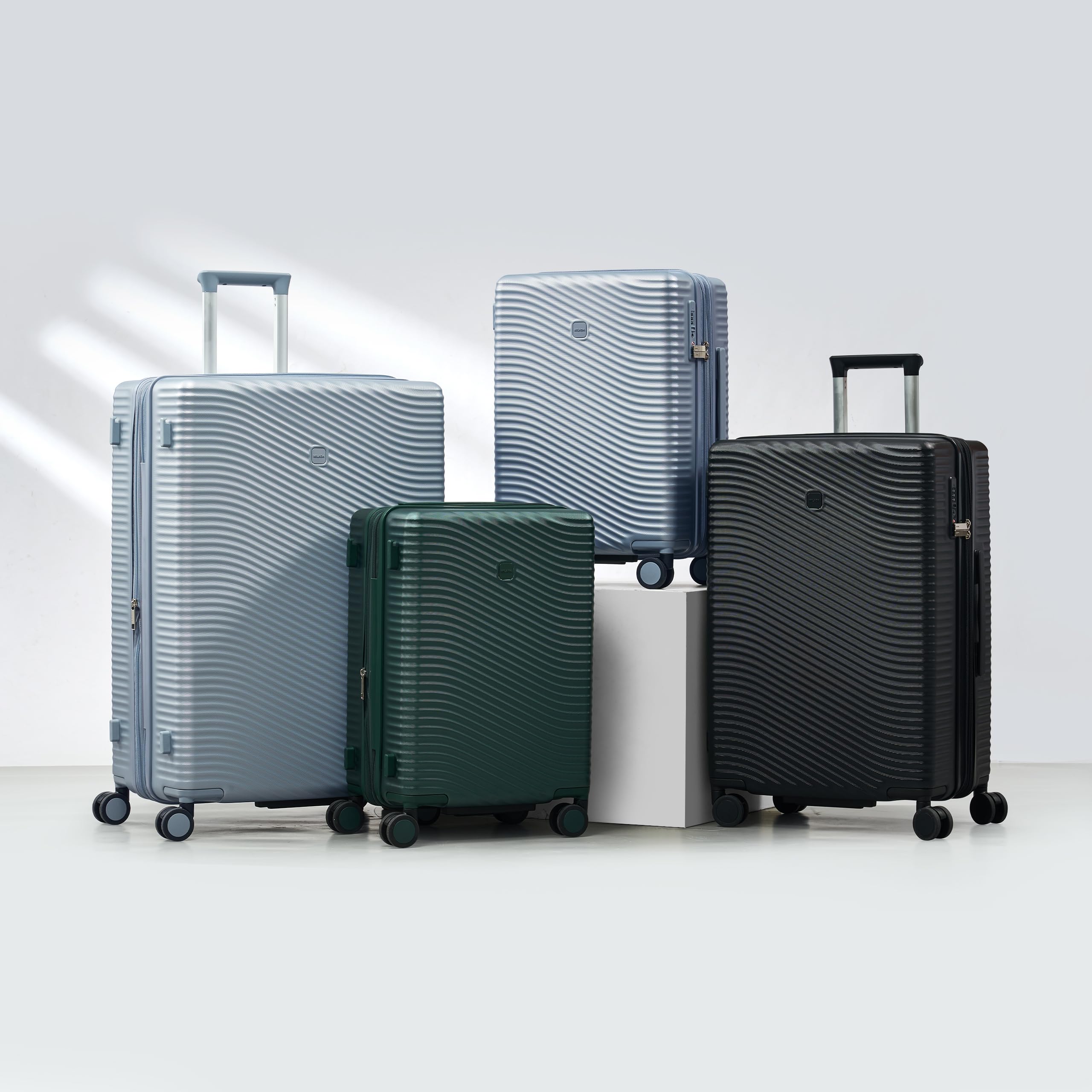 MILADA Valigia rigida espandibile con 8 ruote girevoli, serratura TSA, guscio in policarbonato impermeabile, leggera e durevole per i viaggi, Argento Artico, Carry On 20-Inch