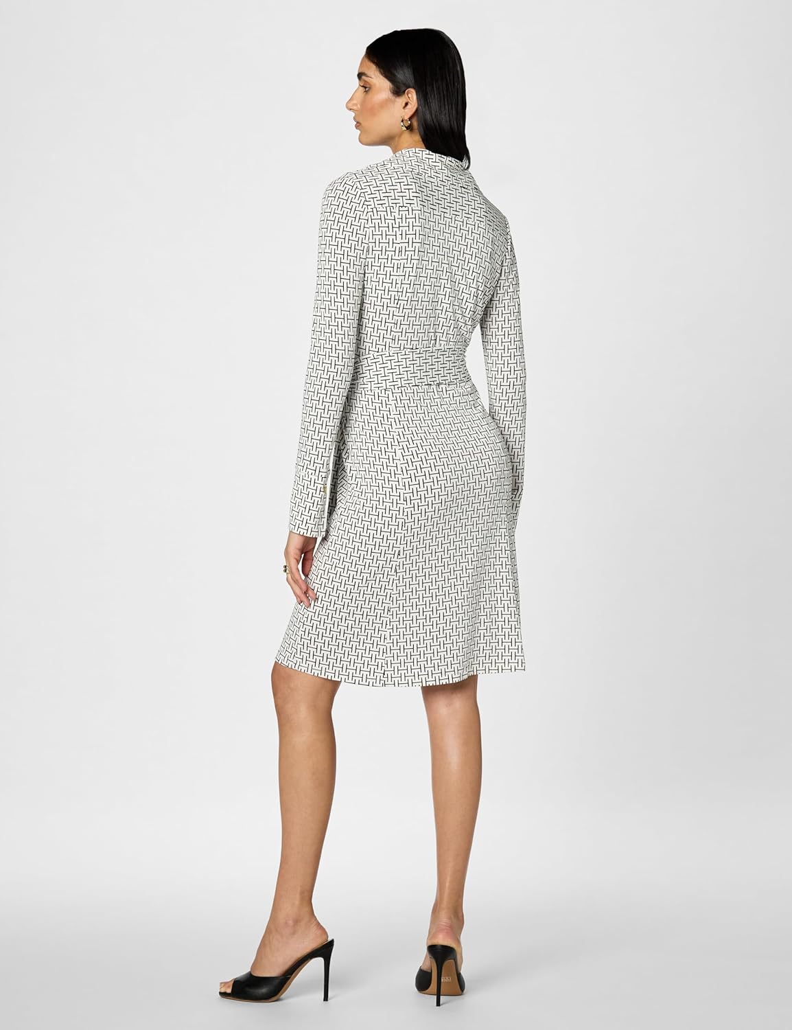 Halston Women's Long Sleeve Collared V-Neck Tie Waist Shirt Dress