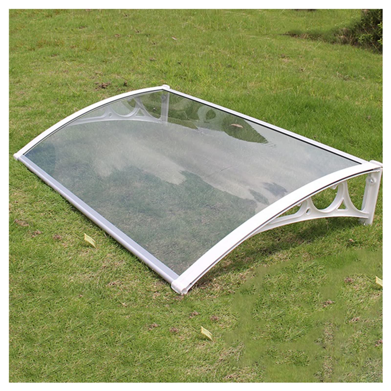 Auvent en polycarbonate pour éviter les infiltrations d'eau de pluie sur votre porte