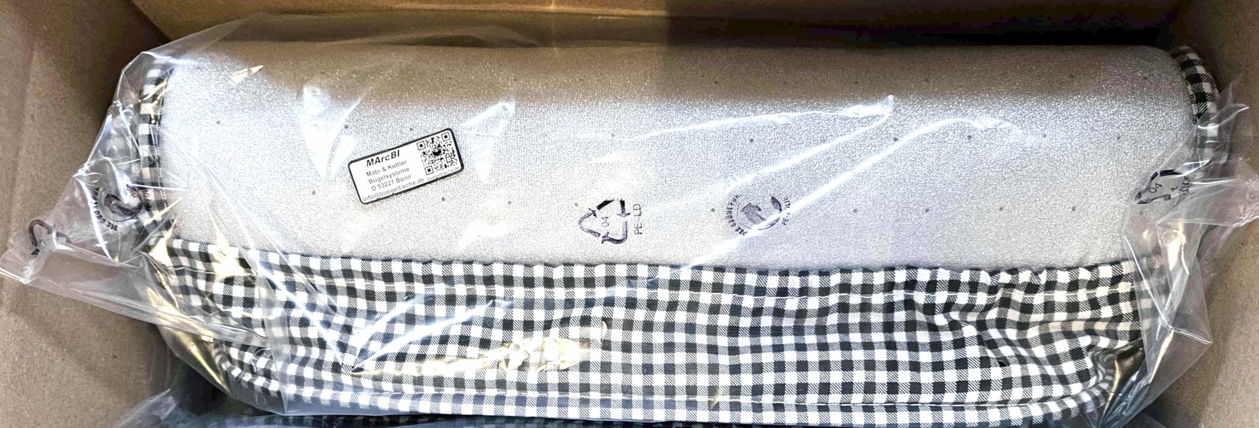 Mabi 902 – Universal Kettler KETTtex Alu-Bügelbezug 130 x 47 cm – Alugegenbügeleffekt – eingenähter Gummizug – gut gepolstert – Maßgrenzen L 126-130 x B 43-47 cm – passend auch für Mabi Alu Bügeltische 2144, 2154, 2155