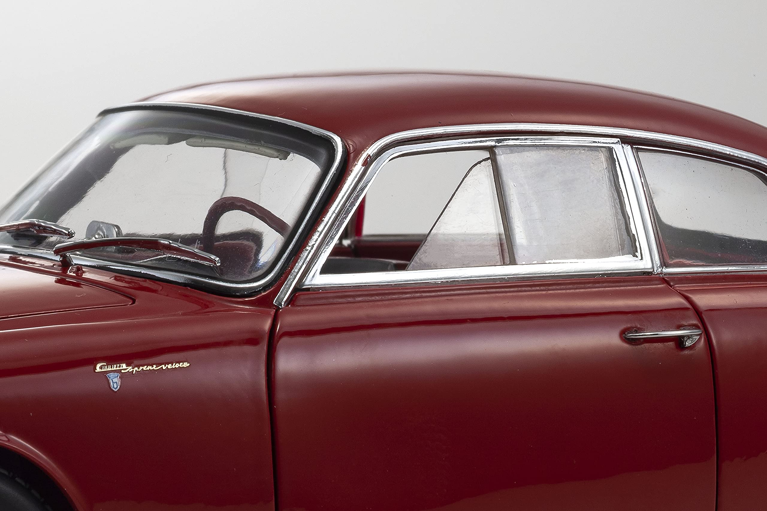 Kyosho 1:18 Alfa Romeo Giulietta Sprint Veloce - Rosso