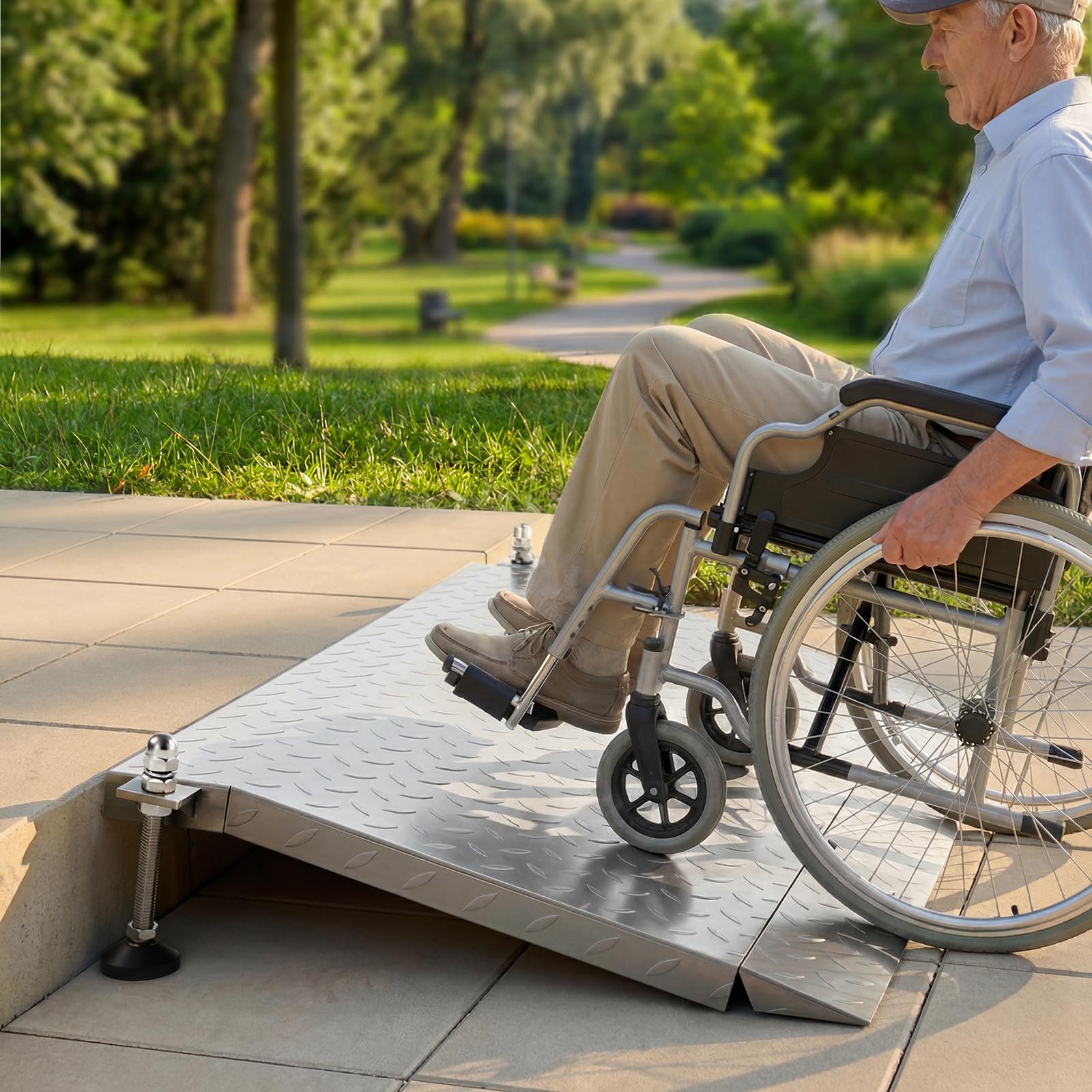VEVOR Rampa di Soglia per Porte, 108 x 59 cm, Rampa per Sedia a Rotelle in Acciaio al Carbonio, Altezza Regolabile, Superficie Antiscivolo, Carico 453,6 kg, per Gradini, Porte e Carrelli