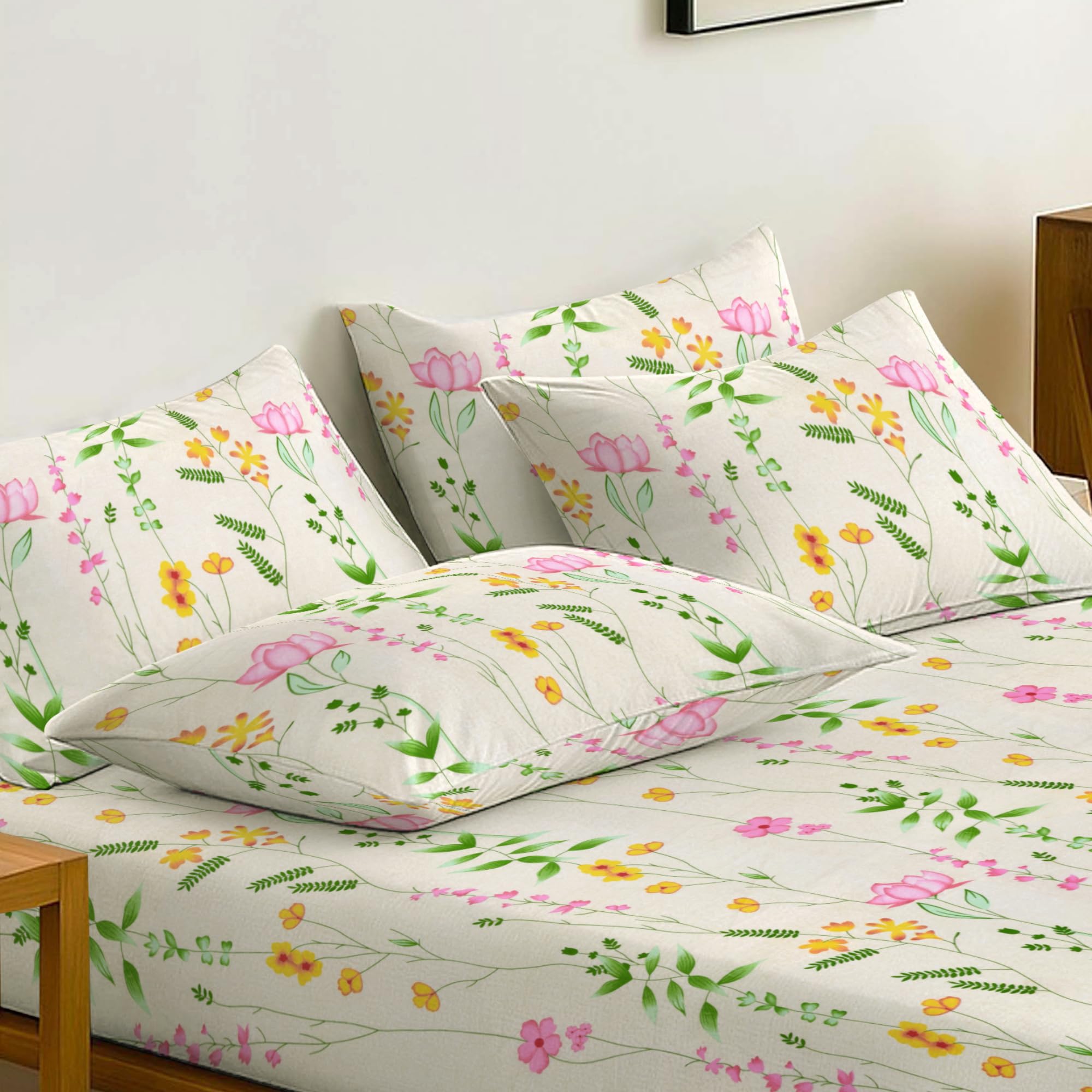 EverSoft Bedding Pack of 4 Pillowcases 50x75cm Soft Pillow Cases - Wrinkle Free Easy Care Pillow Covers - Standard Size Pillow Cases Set of 4