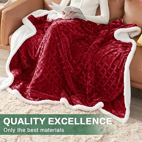 Miniatura 5 de inhand Manta de sherpa suave de Navidad, manta roja cálida, acogedora manta reversible de franela de vellón para sofá, cama, manta grande de felpa