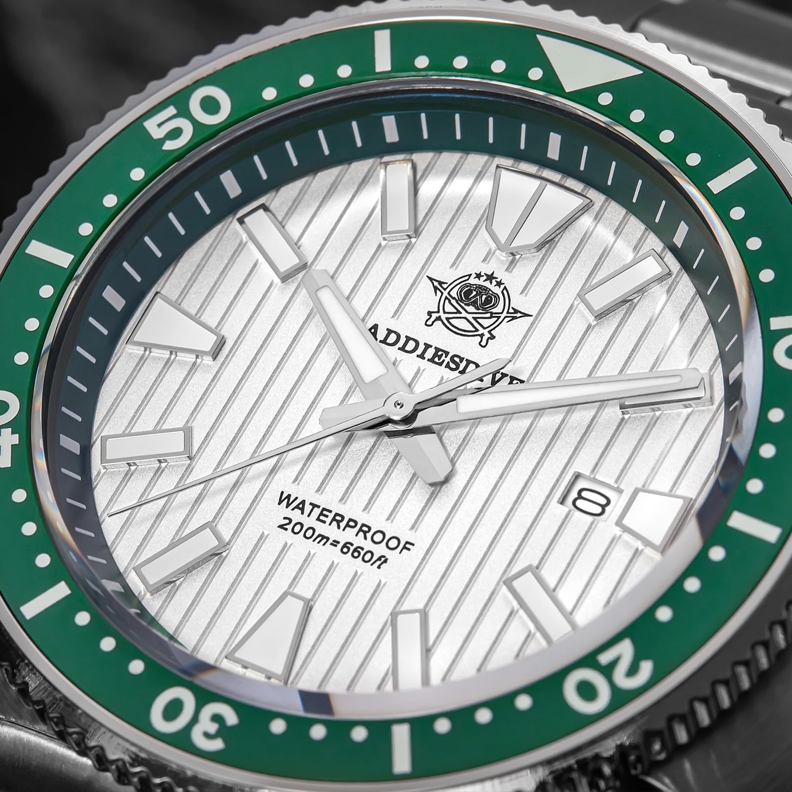 ADDIESDIVE Reloj de Buceo para Hombres 200m Cristal de Zafiro Esfera con Patrón 3D de Persianas Bisel de Cerámica Luminoso Movimiento de Cuarzo japonés Reloj de Acero Inoxidable AD2507
