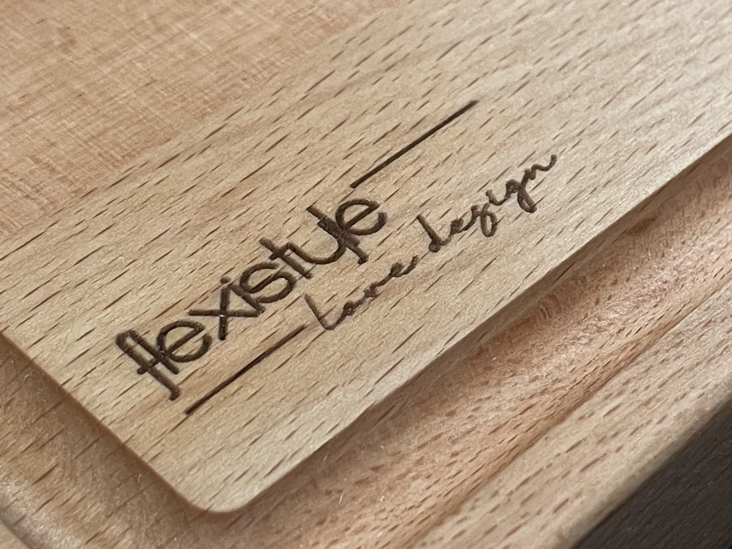 Schneidebrett aus Holz für die Küche groß 40x30 Dicke 38mm mit saftrille Buche Graveur design (Graveur 1)