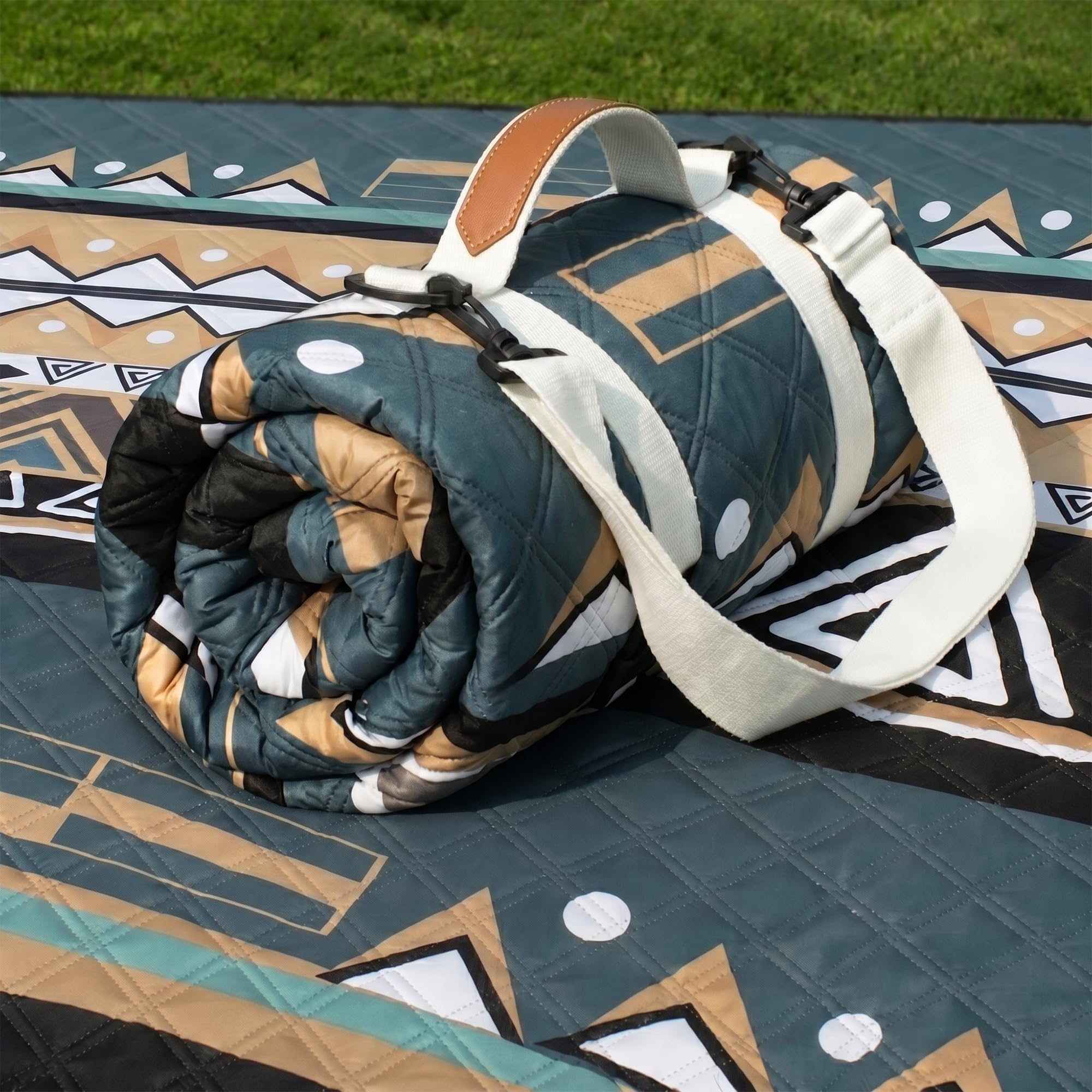 Genovega Boho Waterproof Picnic Blanket