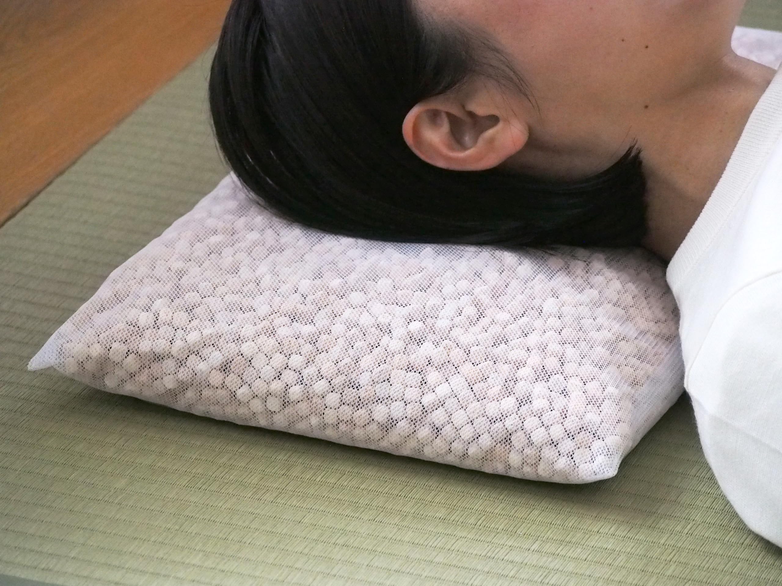 Amazon｜森林生活 「杉まくら」 森の枕シリーズ 8L(約2kg) 枕カバー