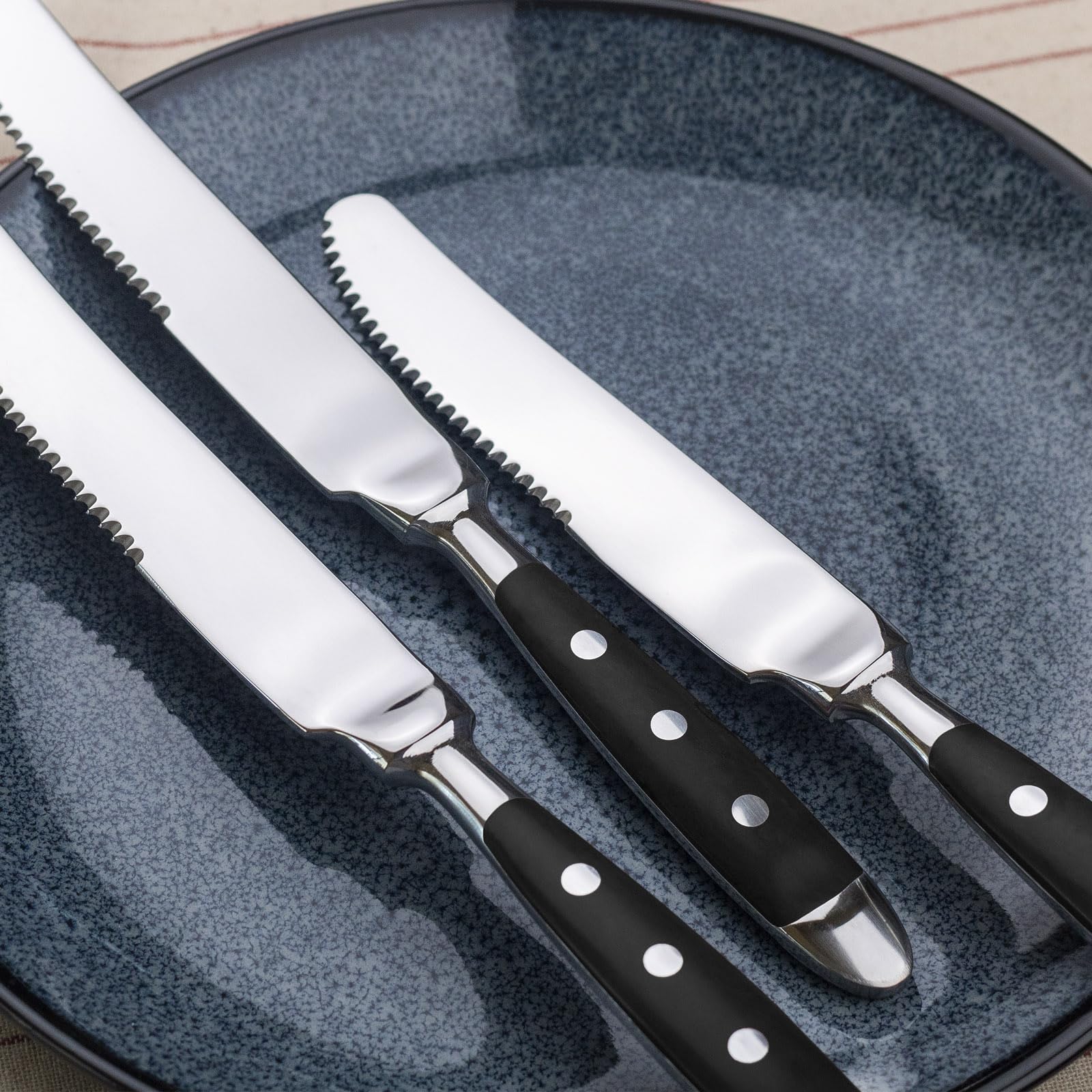 Alata Steakmesser Set 6 Stück,Küchen Steakbesteck Messer set,Scharfe Pizzamesser, Schwarzen Griffen,Edelstahl poliert,Wellenschliff,für Haushalte das Esszimmer, Serie Berlin