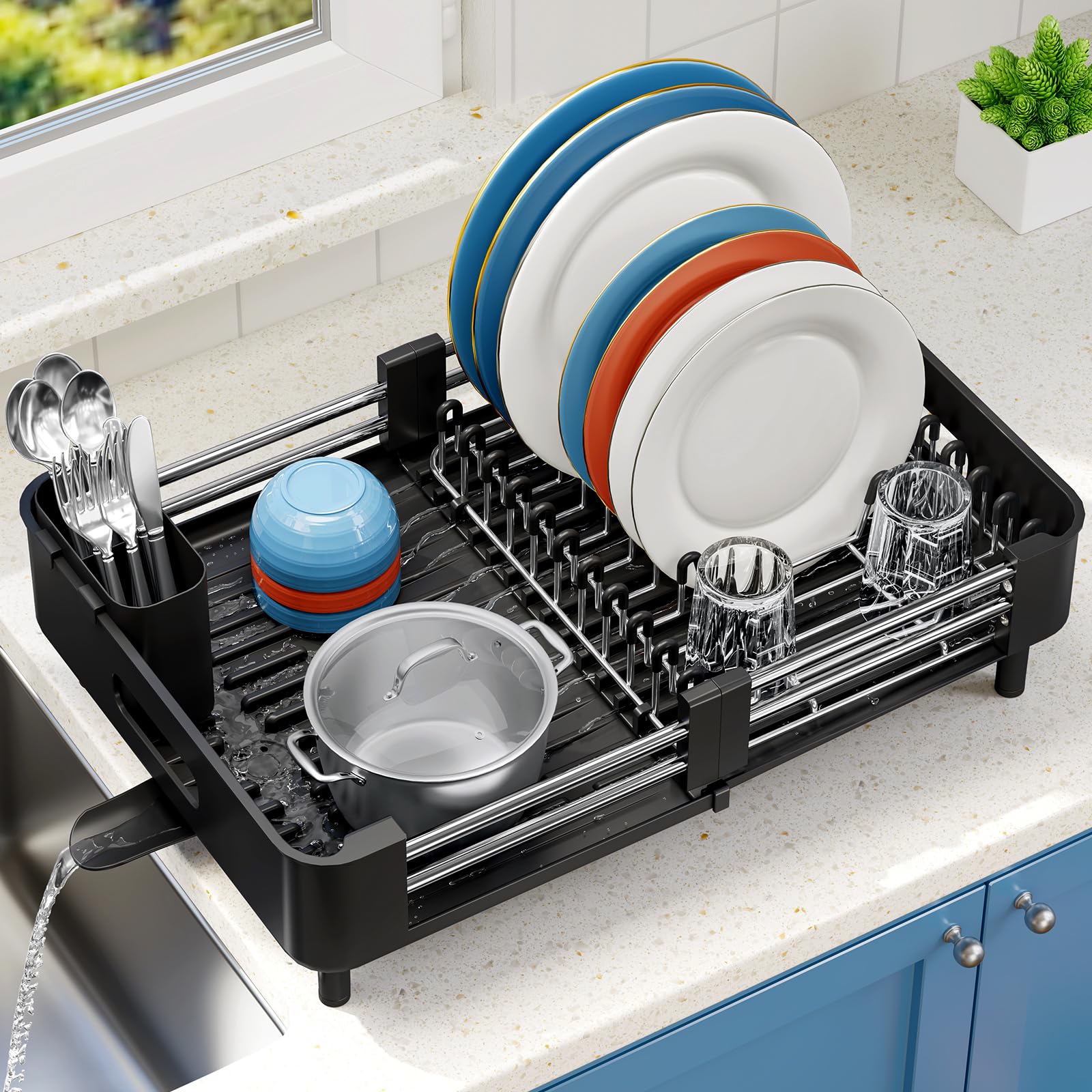 KINGRACK Escurridor de Platos, Escurreplatos Extensible, Escurridor de Platos Acero Inoxidable con Portautensilios Extraíble, Escurreplatos sobre Fregadero con Caño de Drenaje, Negro