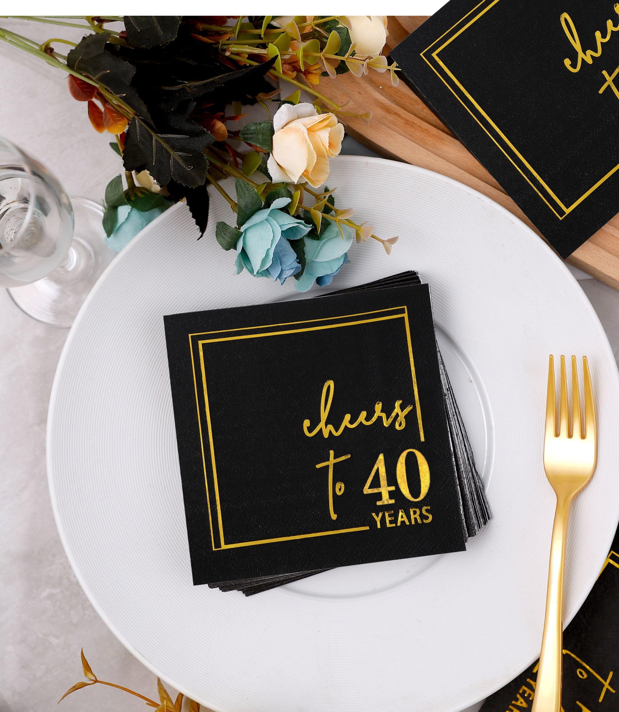 "Cheers to 40 Years Cocktail Napkins" - 50 PK - 3 capas 40 servilletas de cumpleaños de 5 x 5 pulgadas servilletas de papel desechables para 40 cumpleaños decoraciones de boda aniversario negro y