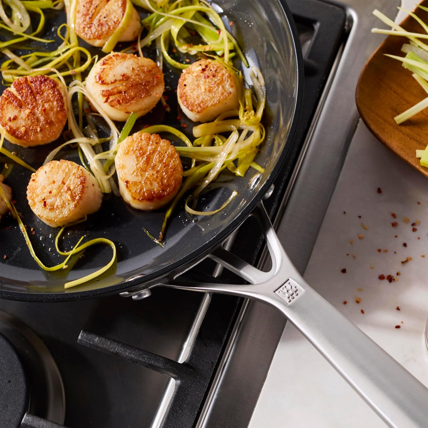 ZWILLING Motion Ceramic Hard Anodized 10-inch Aluminum Nonstick Fry Pan