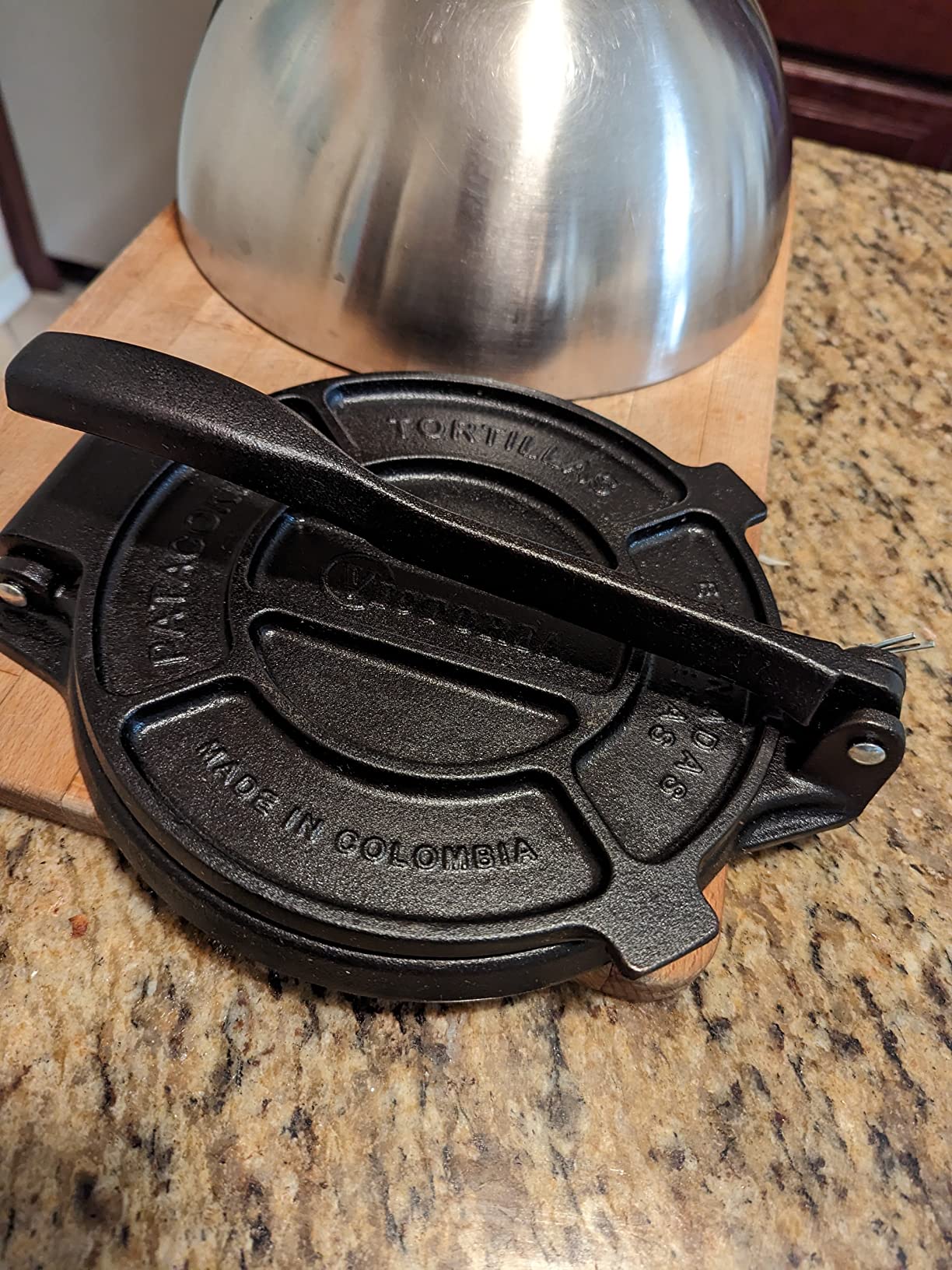 Awesome tortillas press/excellente prensa para tortillas