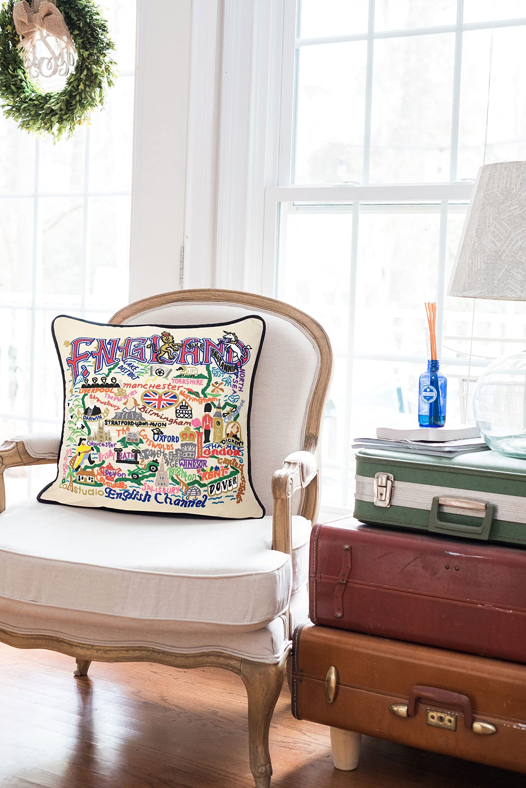 Amazon.co.jp: Catstudio イングランド 刺繍 装飾用クッション : Home