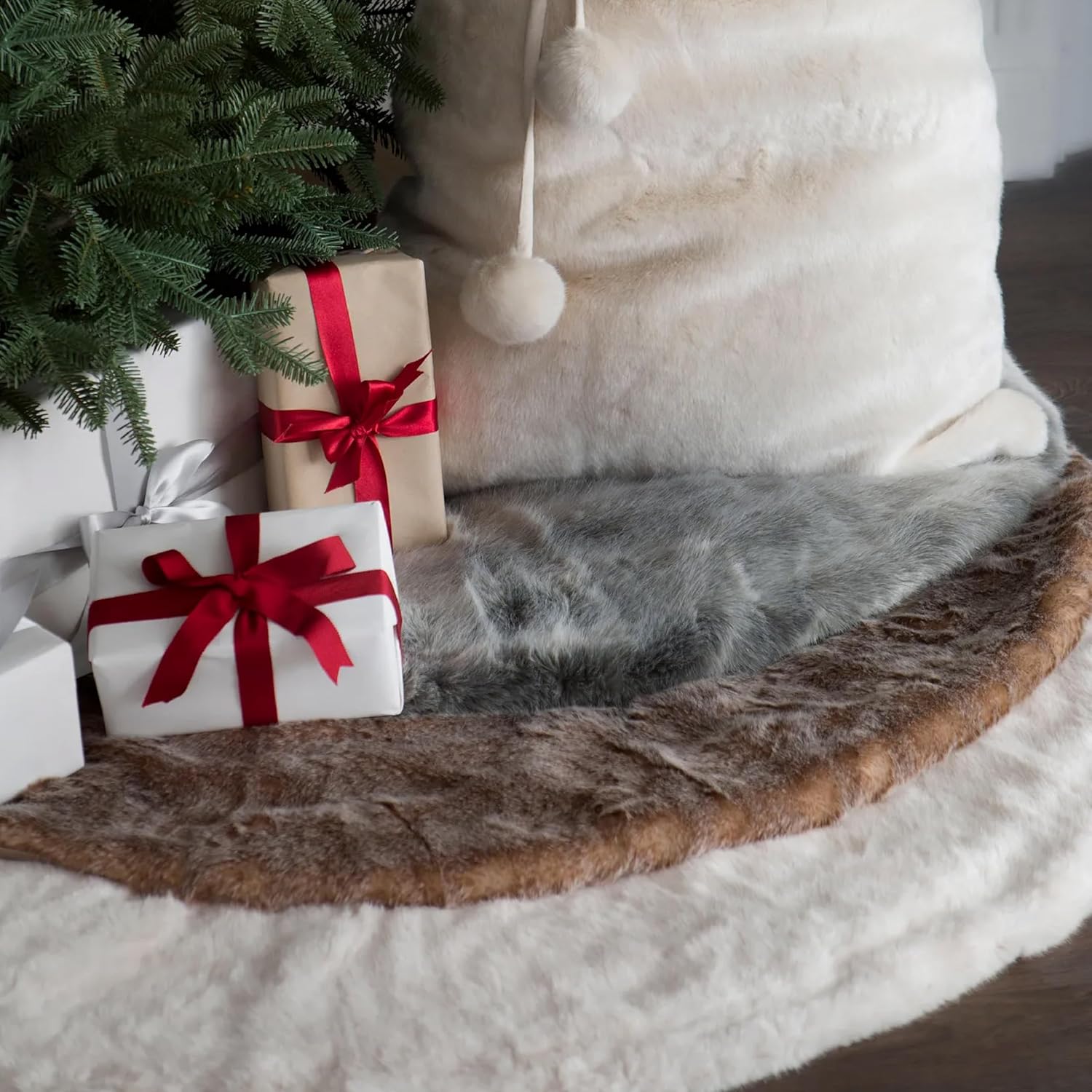 Balsam Hill Lodge Faux Fur Christmas Tree Skirt - Premium Rustic and Luxurious Fur Accents in Brown and Ivory for Tree Decor, Brown, 72"