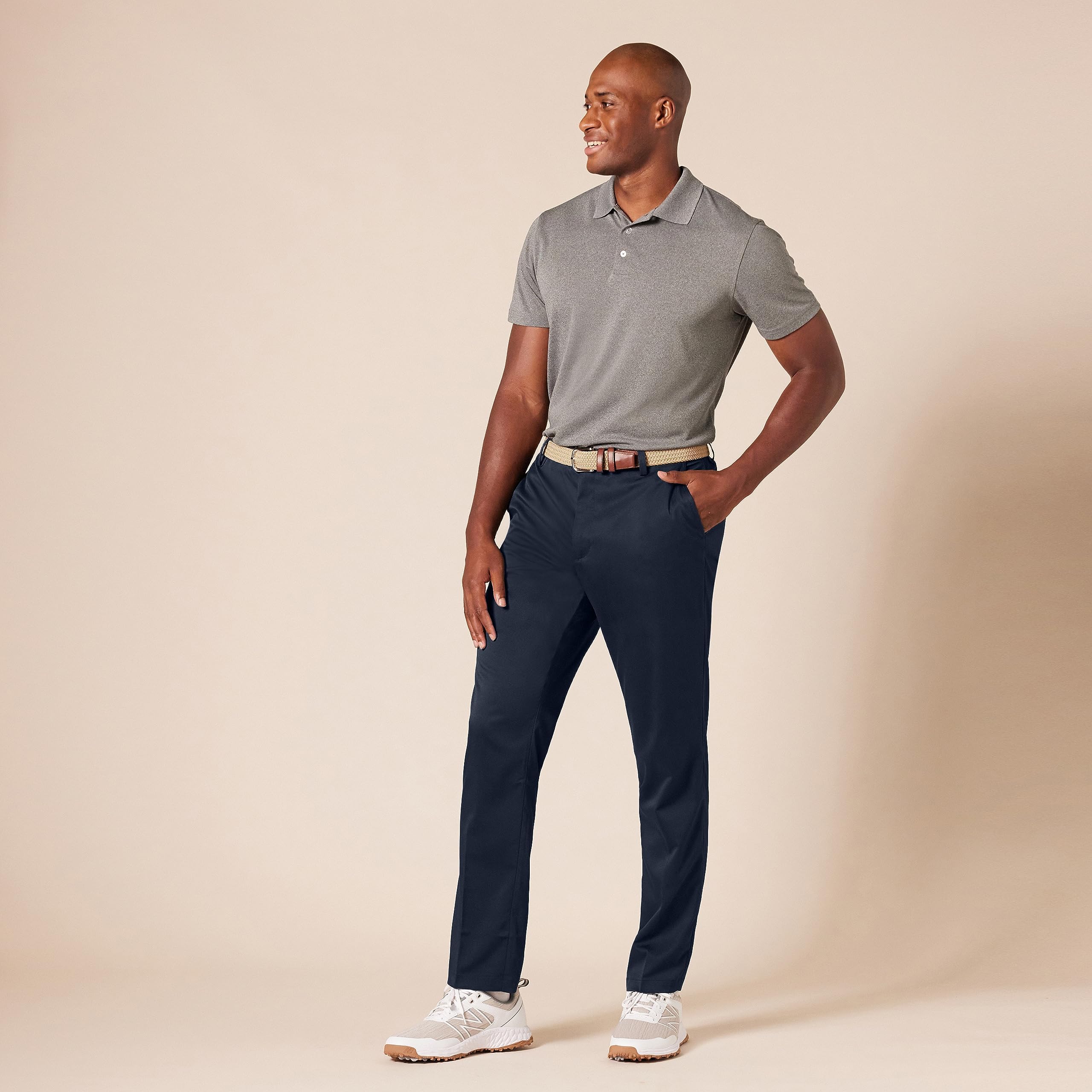 Amazon Essentials Pantalon de Golf Gardant son Extensibilité Toute la Journée, Coupe Ajustée Homme