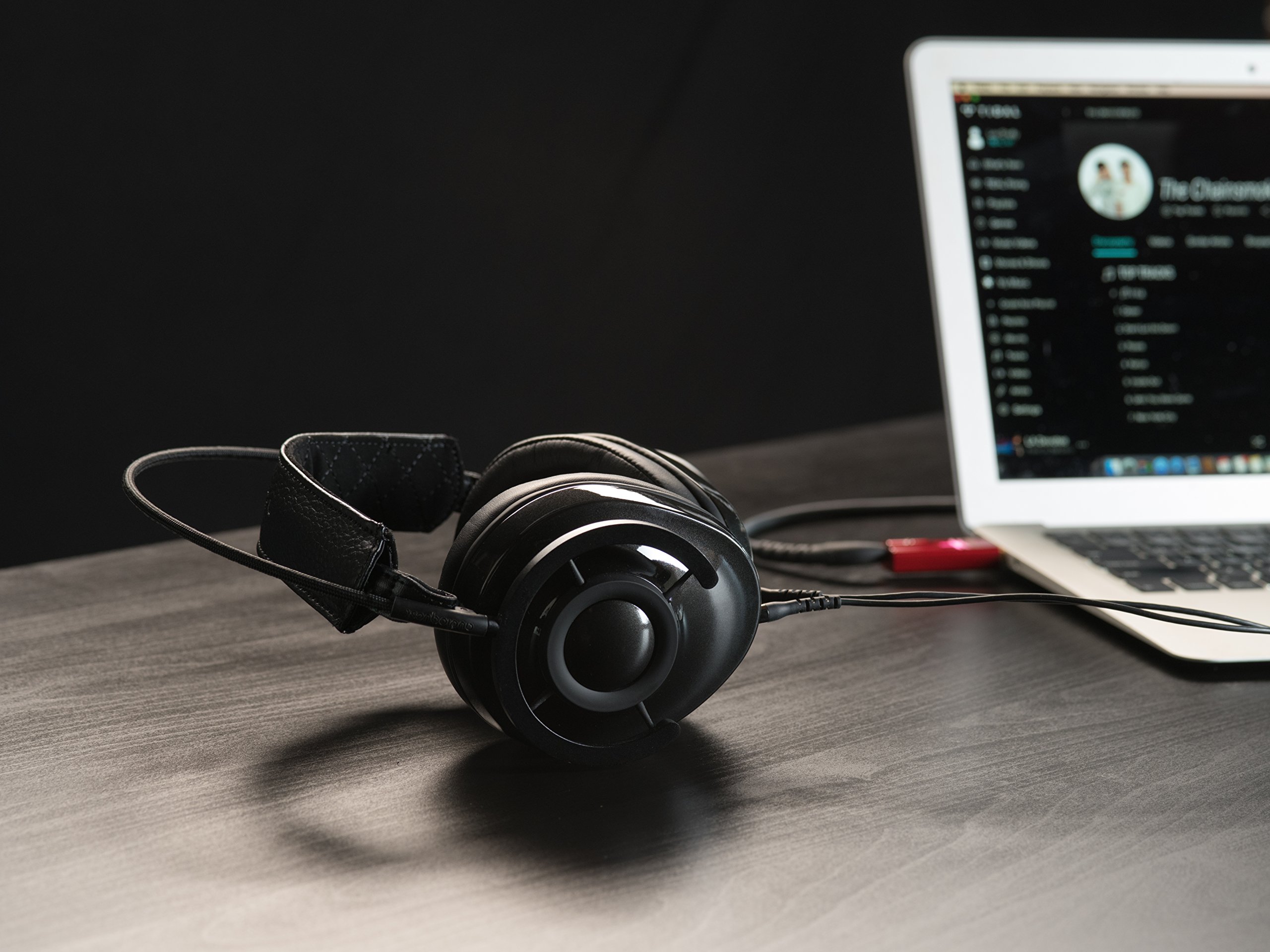 Amazon.co.jp: AudioQuest NightOwl カーボンクローズドバック イヤー