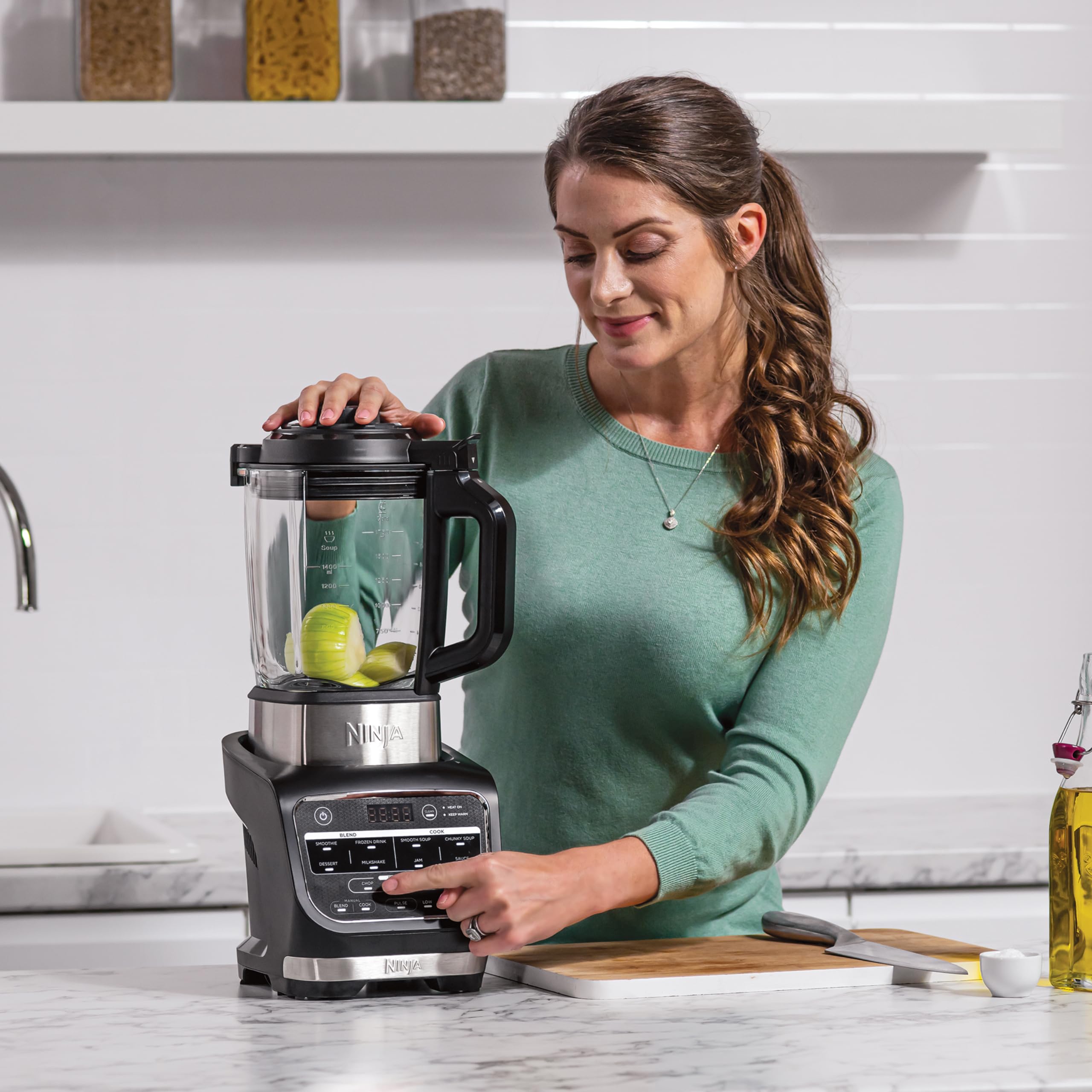 Ninja Foodi Blender Chauffant, 1000W, Capacité 1,7L, 10 Programmes Automatiques, Soupe, Velouté, Compote, Confiture, Smoothie, Brosse et Programme de Nettoyage, Noir HB150EU