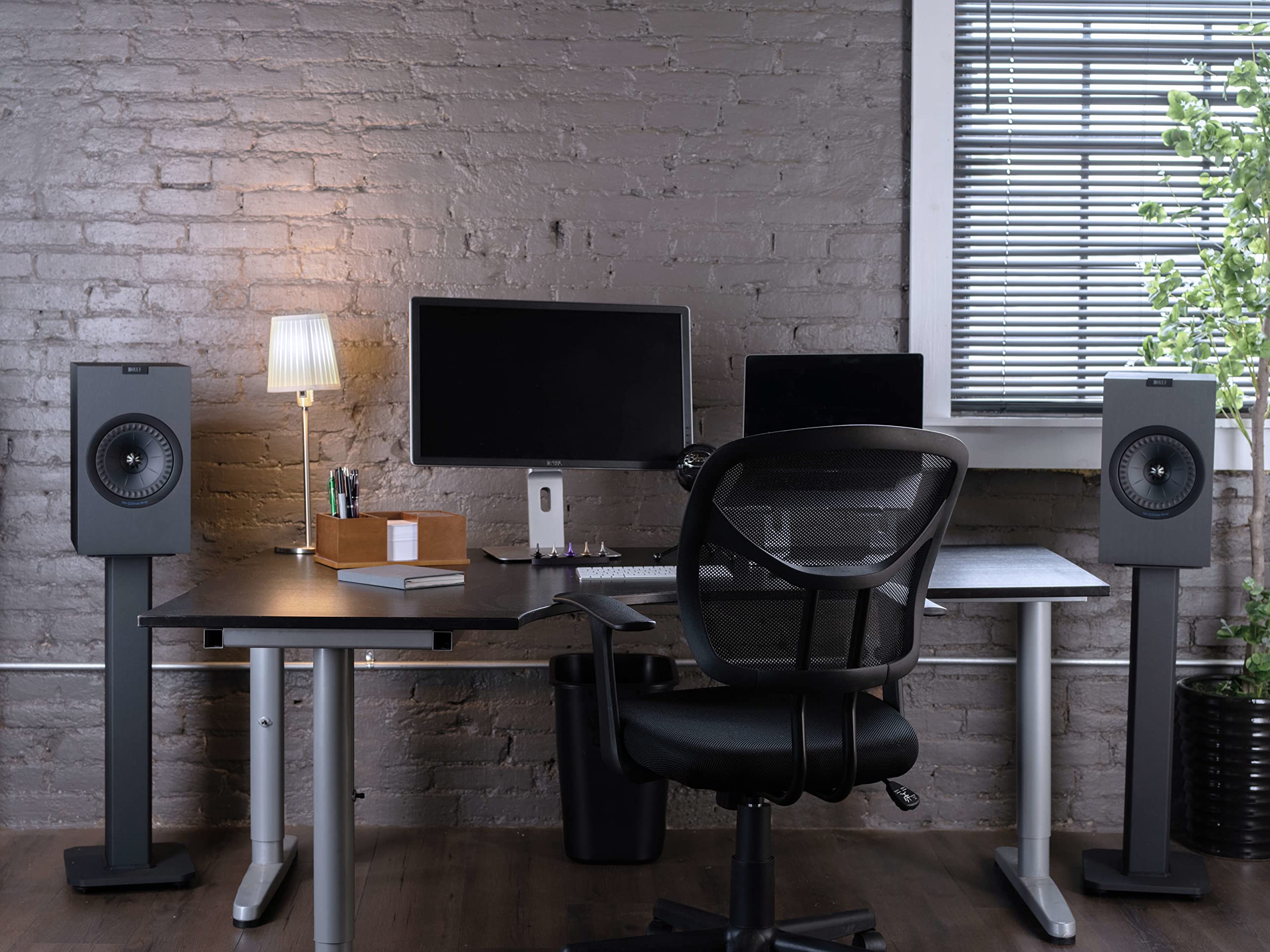 SX22 Universal Fillable Speaker Floor Stands For