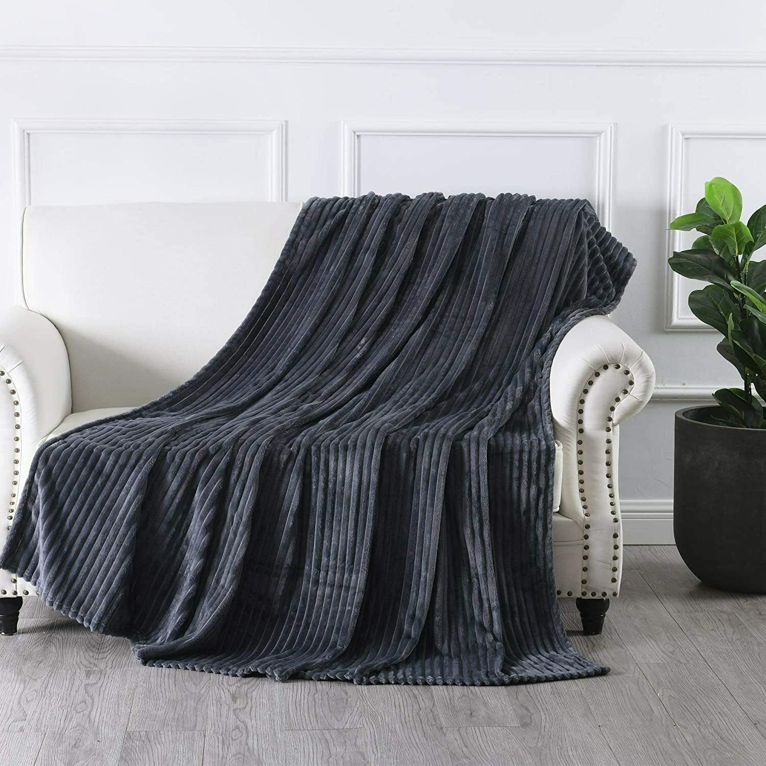 Amberlinnen Ltd Charcoal Luxury Chunky Rib Throw Soft Warm Blanket Fleece Throw Warm Cody Sofa Bed Decor (, 200Cm X 240Cm)