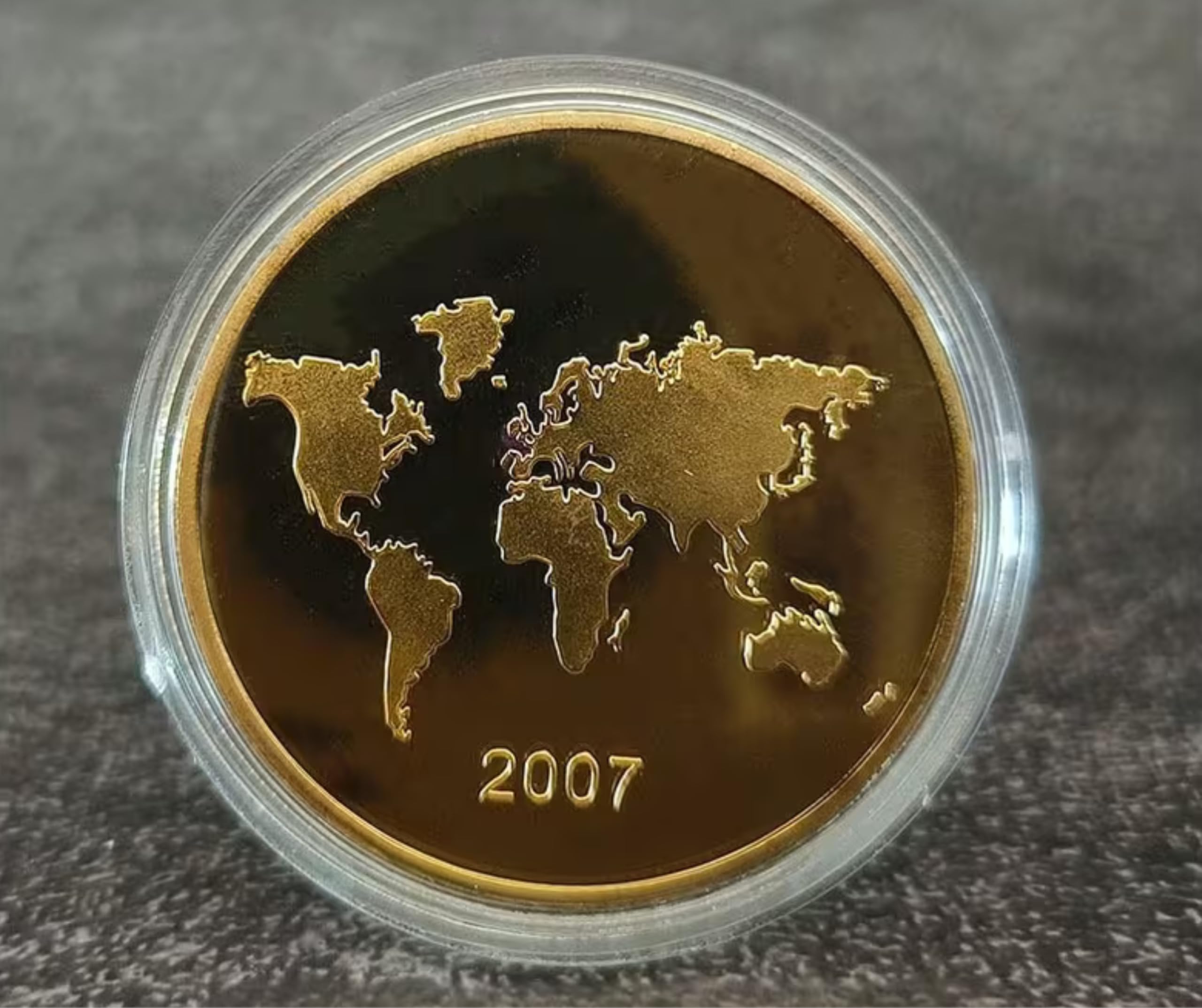Lot de 7 pièces de Collection commémoratives représentant Les 7 Nouvelles Merveilles du Monde, avec 7 étuis de Protection individuels, et 7 Supports de présentation, Cadeau Unique et prestigieux.