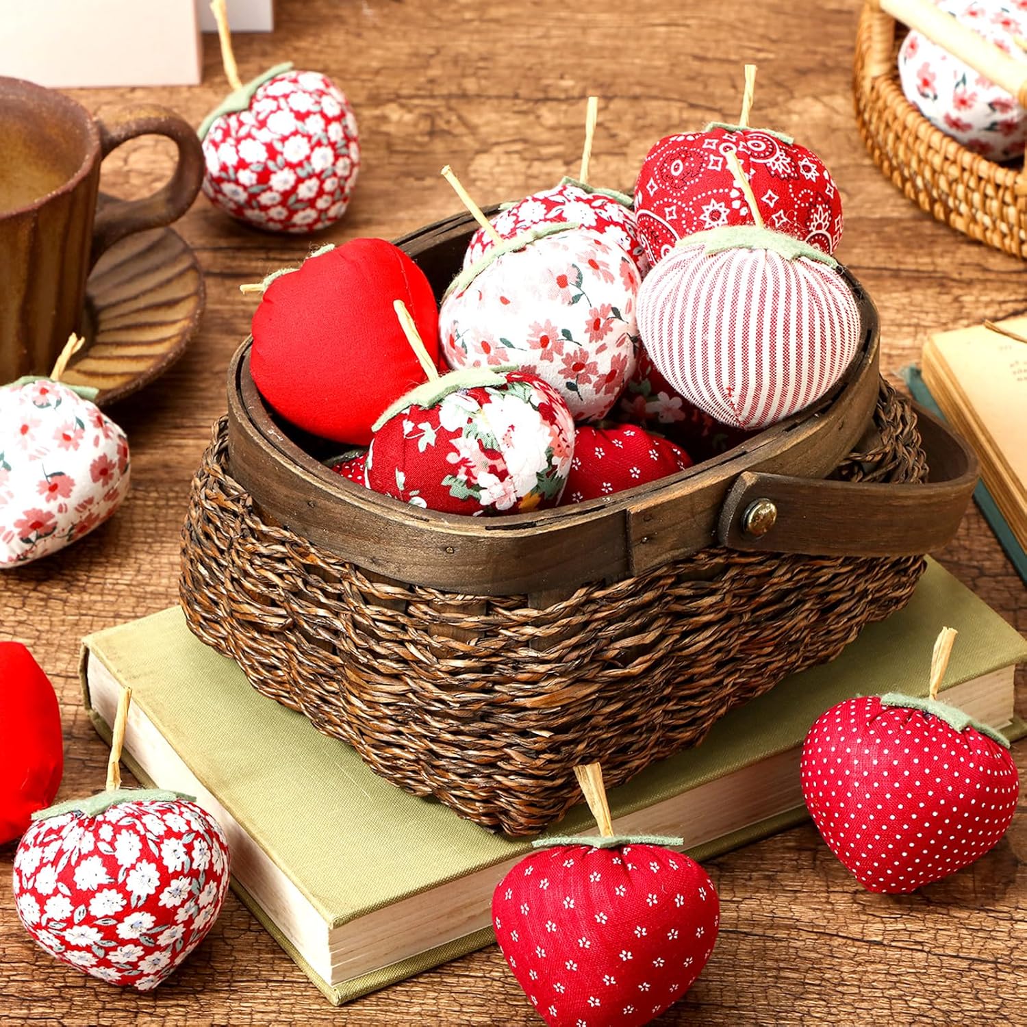 GlikCeil 24 Pcs Faux Fabric Strawberry Decor Handmade Assorted Fake Strawberry Vintage Artificial Fabric Strawberries Bowl Fillers for Farmhouse Spring Summer Ornament Home Baby Shower Wedding Decor