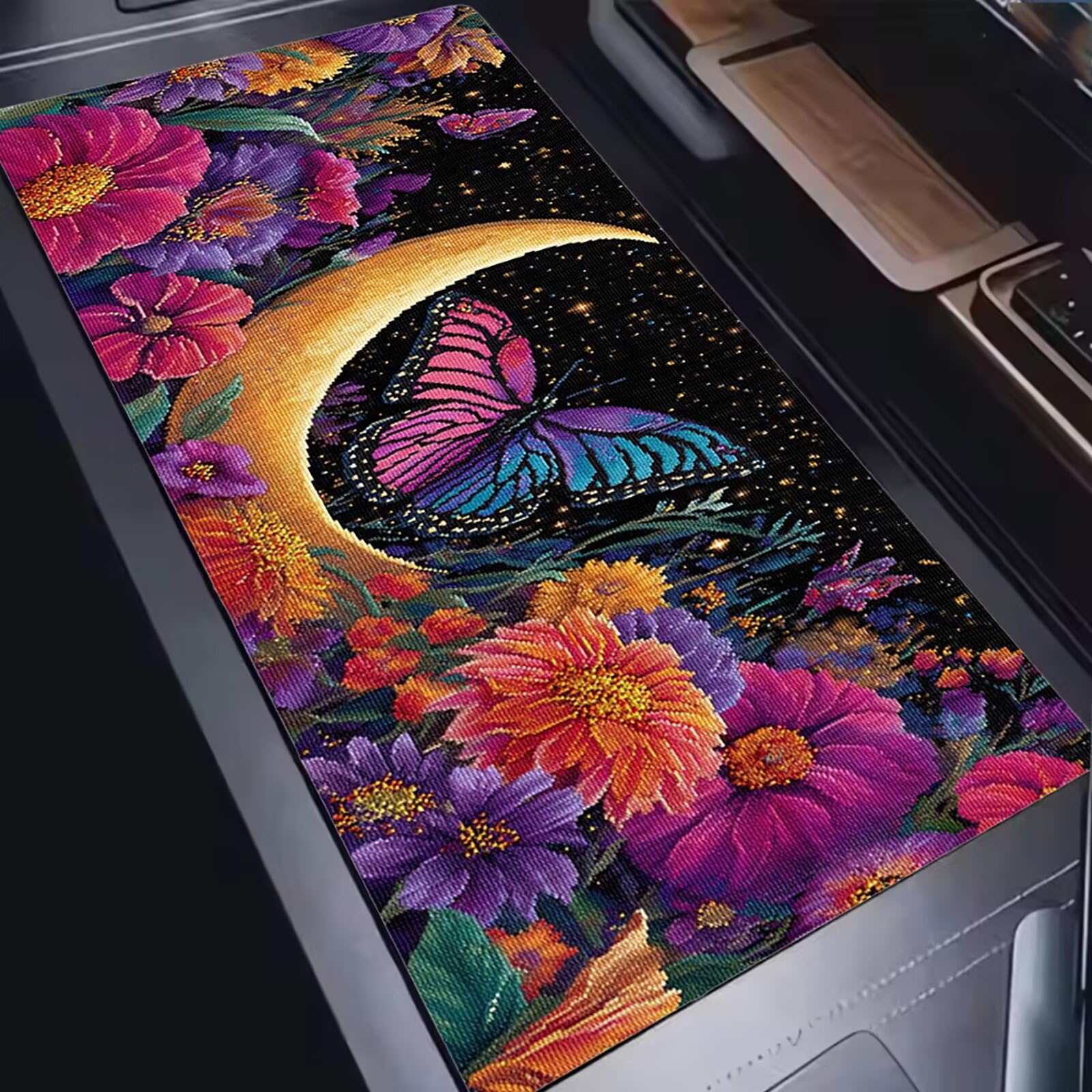 Tapis de Souris XXL 1500x800mm Desk Mat, Large Tapis de Bureau Multifonctionnel et Etendu, Protection Bureau avec Base Anti-Dérapage, pour Tous Types de Souris Gaming - La Lune des Papillons C0P-846
