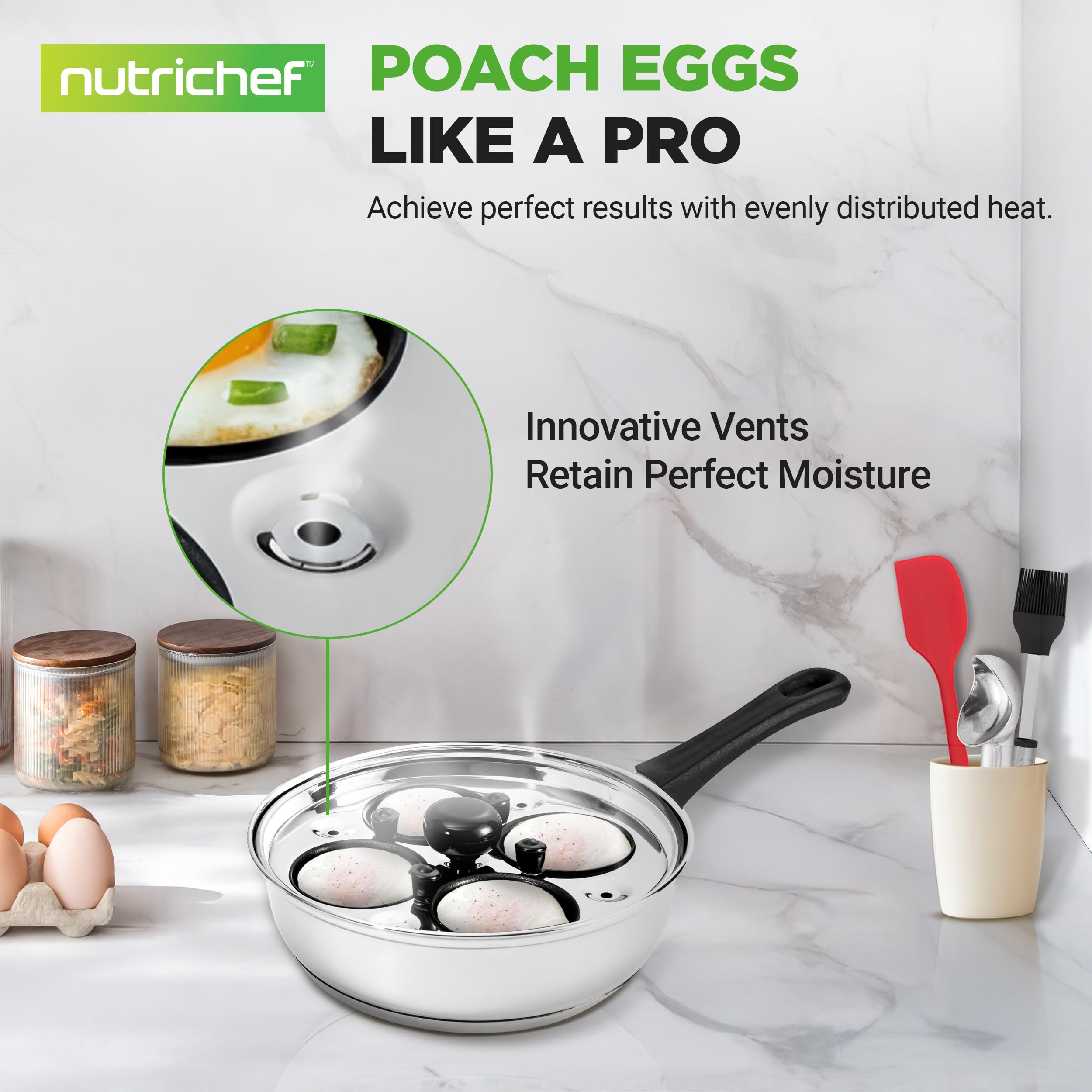 NutriChef Cuoci Uova 20 cm in Acciaio Inox, Set per Uova in Camicia con 4 Coppette Antiaderenti, Coperchio in Vetro, Timer, Guanto Forno e Spatola, Compatibile Induzione, Argento