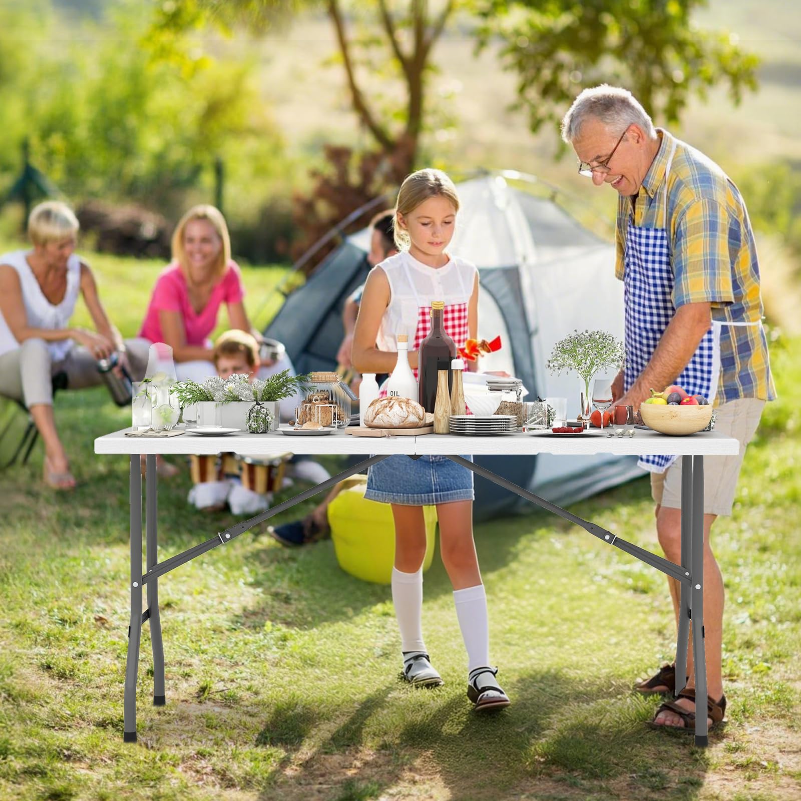 COSTWAY Table de Camping Pliante de 152 cm, Table de Pique-Nique pour 4 à 6 Personnes Plateau en PEHD Poignée de Transport, pour Camping Barbecue Fête (Blanc)