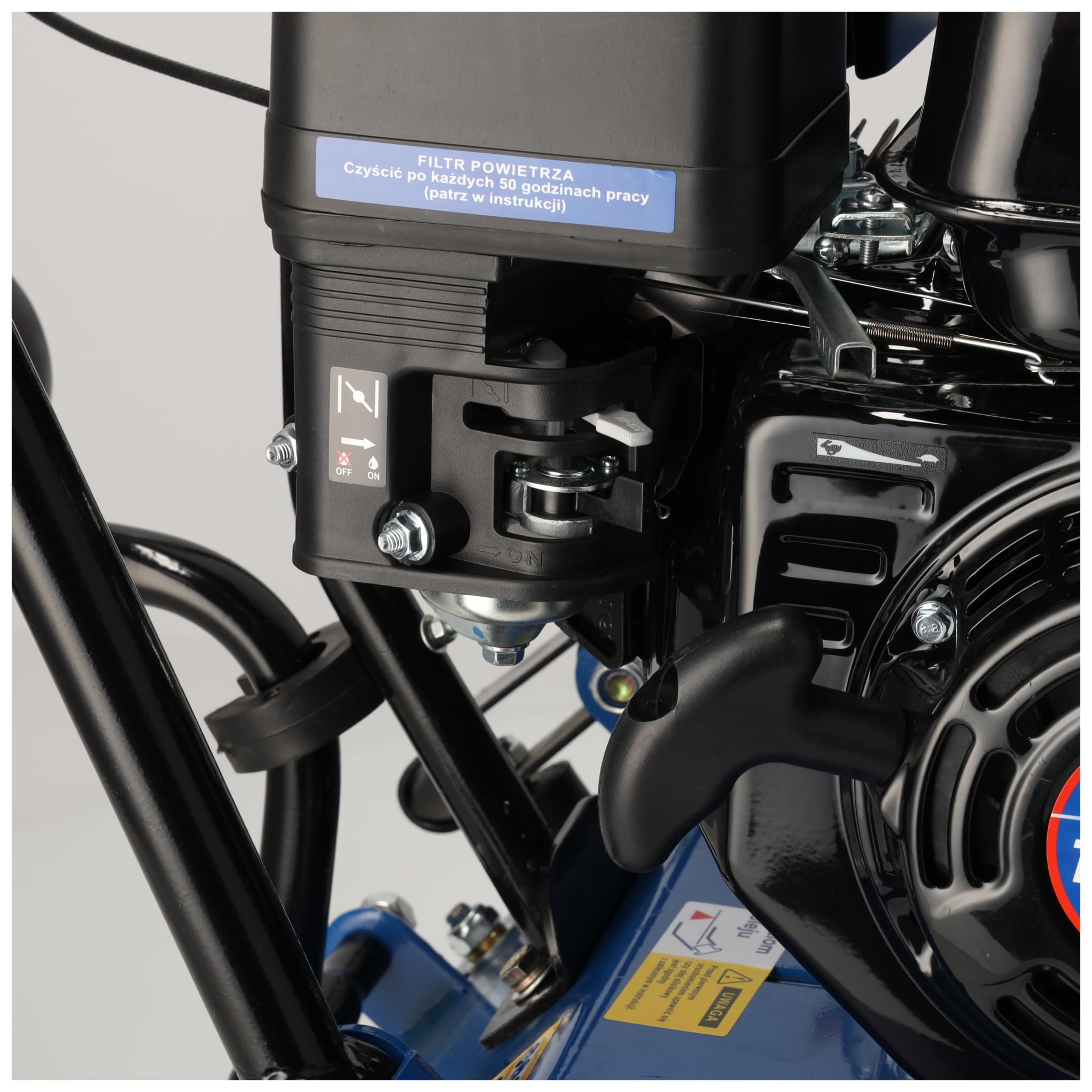 DEDRA Rüttelplatte Leistung 4100 W, Gewicht 88 kg, Hubraum 196 cc Loncin, Plattengröße 420x550 mm, 5800 Schläge pro Stunde, für Bauarbeiten, mit Gummimatte, mit Räder und große Transportgriffe