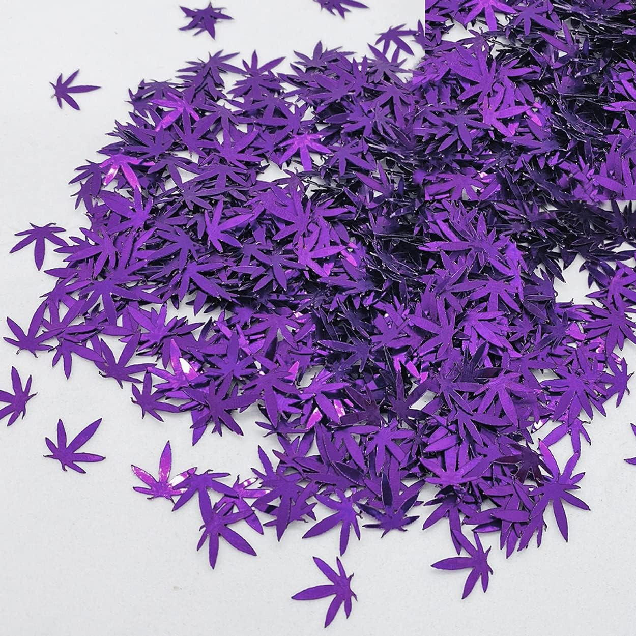 Confetti Marijuana Leaf 3/8" Green - Retail Pack #9713 QS0