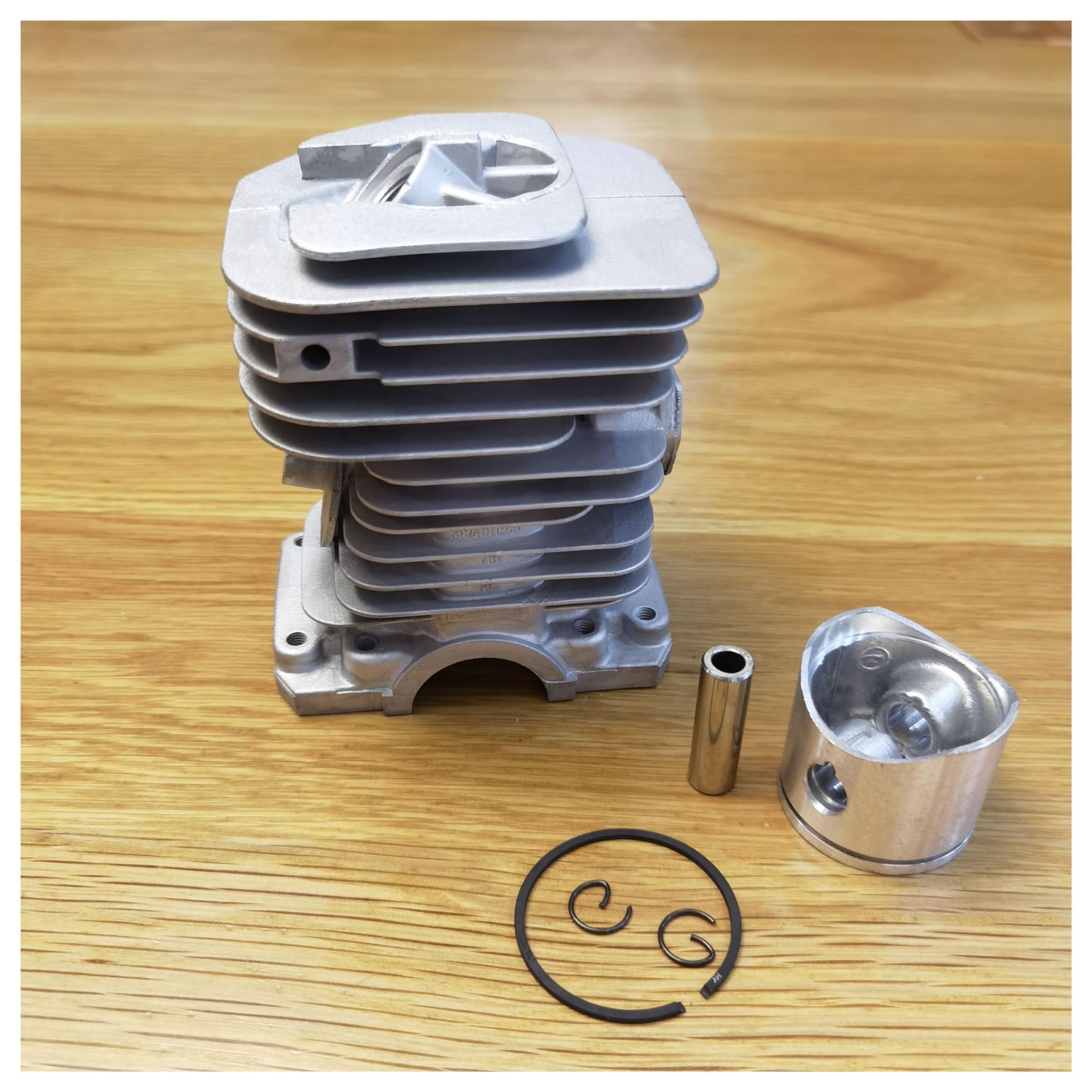 Kit de pistón y Cilindro de 40 mm Compatible con motosierras 136, 137, 141 y 142. Reemplaza la Pieza 530 0699-41.