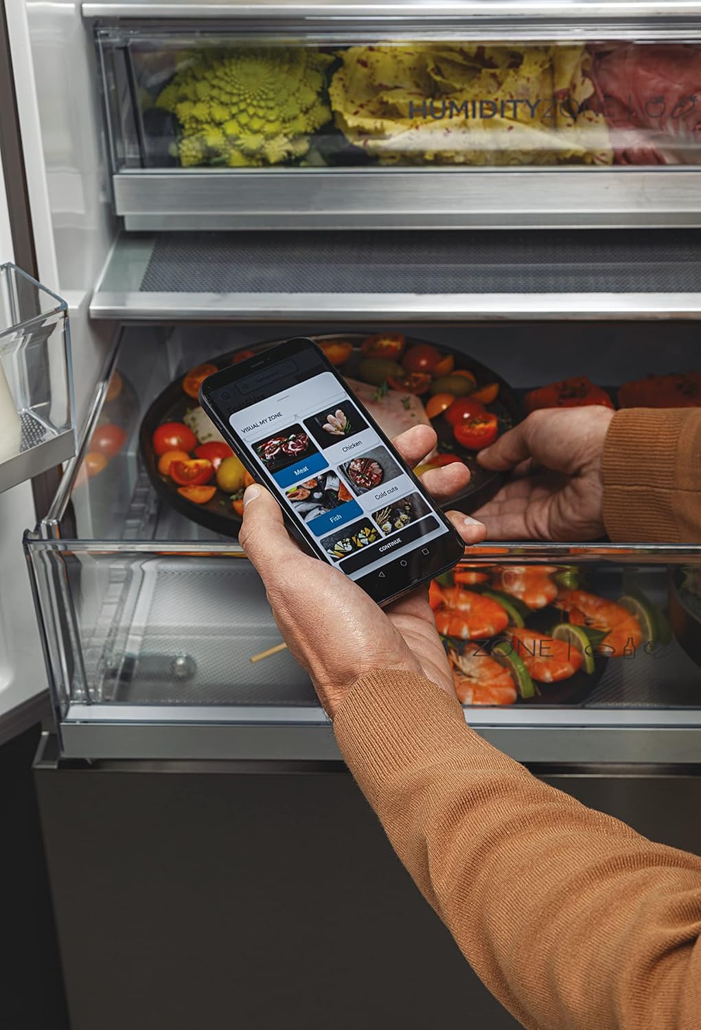 Haier HFW7720EWMP / French Door/fronte in acciaio inox / 477 litri/MyZone Plus/Humidity Zone/distributore dacqua/Smart Home: Wi-Fi integrato/controllabile anche tramite app, larghezza 70 cm [Classe di efficienza energetica E]