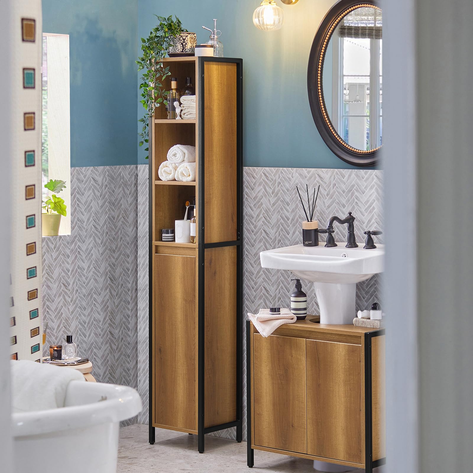 SoBuy Mueble Baño Alto Armario Baño Estrecho 30x168x28 cm Estilo Industrial | Columna de Baño Estrecha Vintage con 3 Estantes Abiertos y 1 Puerta, Armario Auxiliar de Baño, BZR62-PF