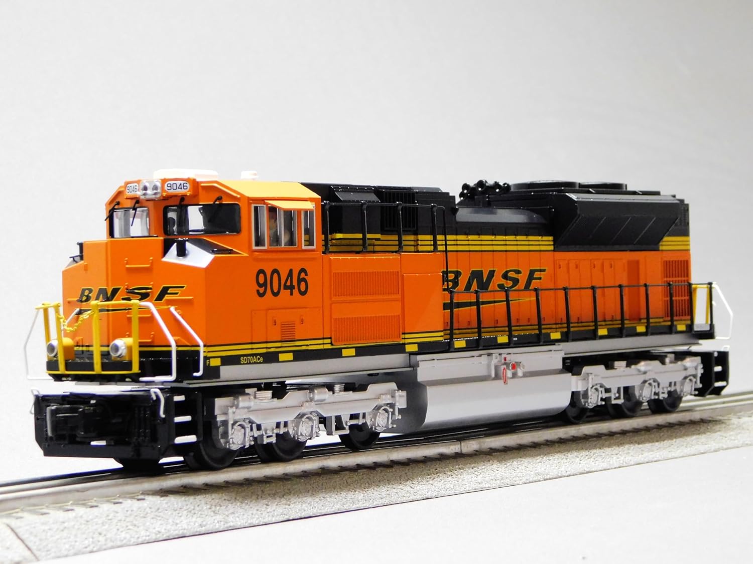 M.T.H. Electric Trains MTH RAILKING BNSF SD70ACe Diesel