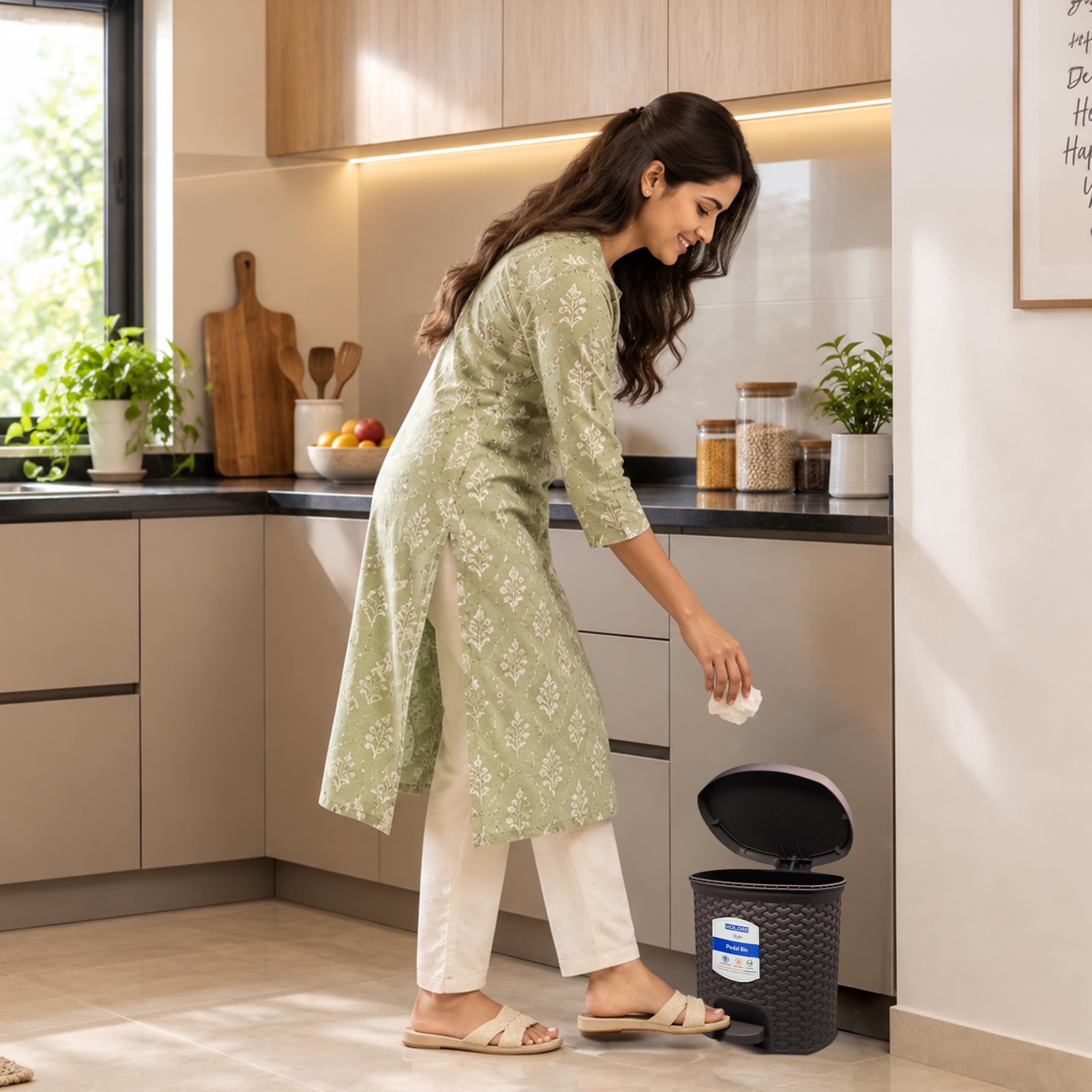 KOLORR Magnum 6L Dustbin - Dark Brown -4