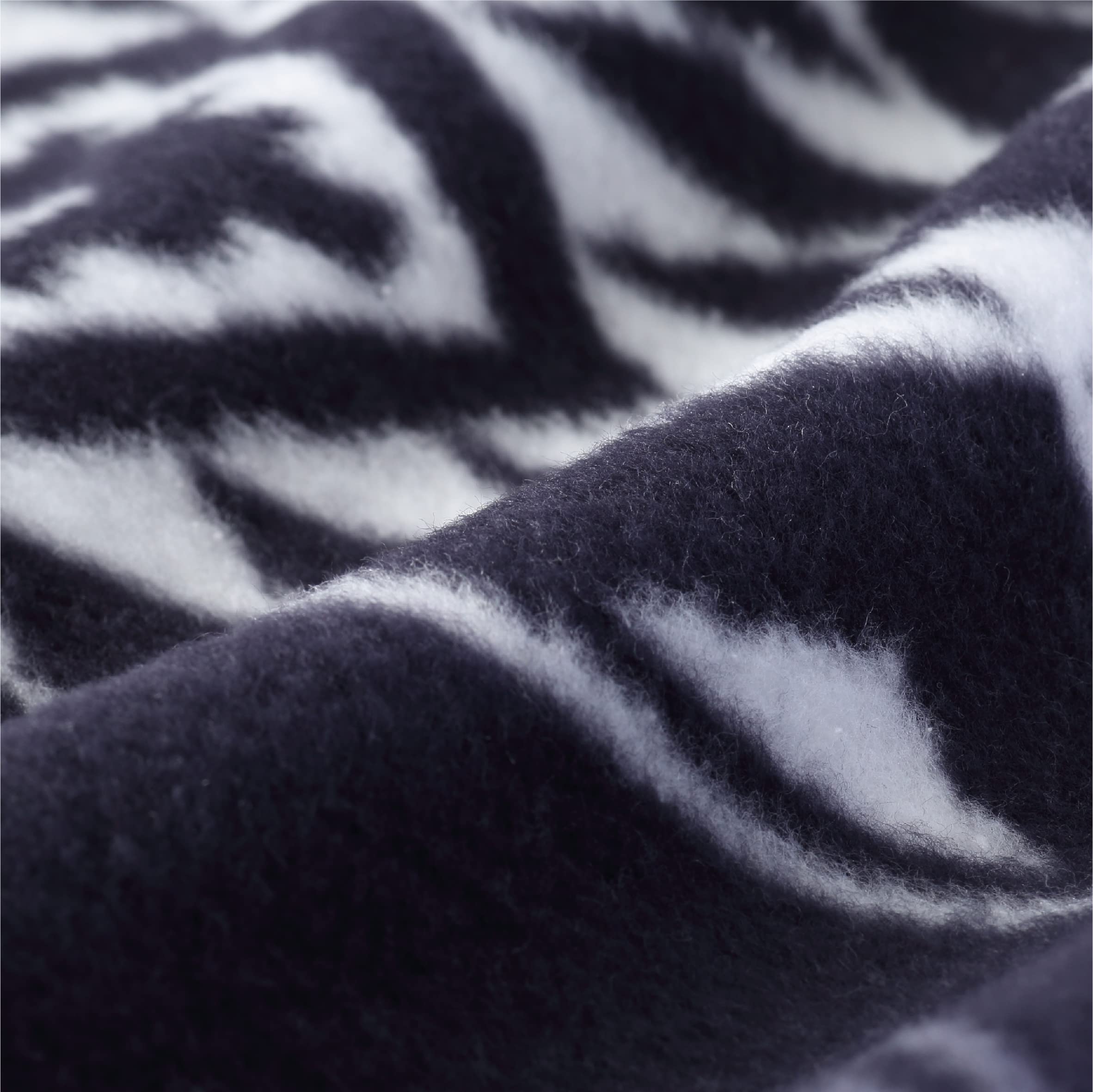 nishikawa 【 西川 】 シルク混 毛布 シングル FQ00124001 nishikawa 【 西川 】 シルク混 毛布 シングル FQ00124001