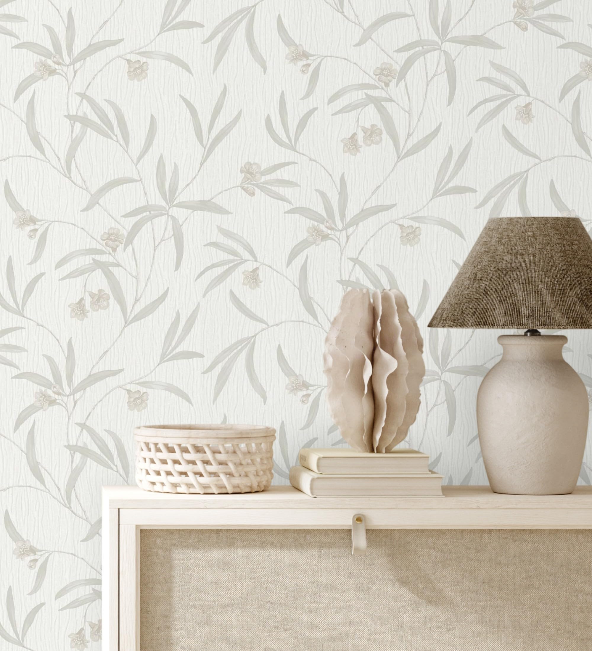 GAULAN 682829 - Vinyltapete, Strapazierfähig, Abwaschbar. Tapete mit beigefarbenen Blumen und hellgrauen Blättern in Relief mit Perlmutteffekt für Wohnzimmer - Rolle 10 m x 0,53 m