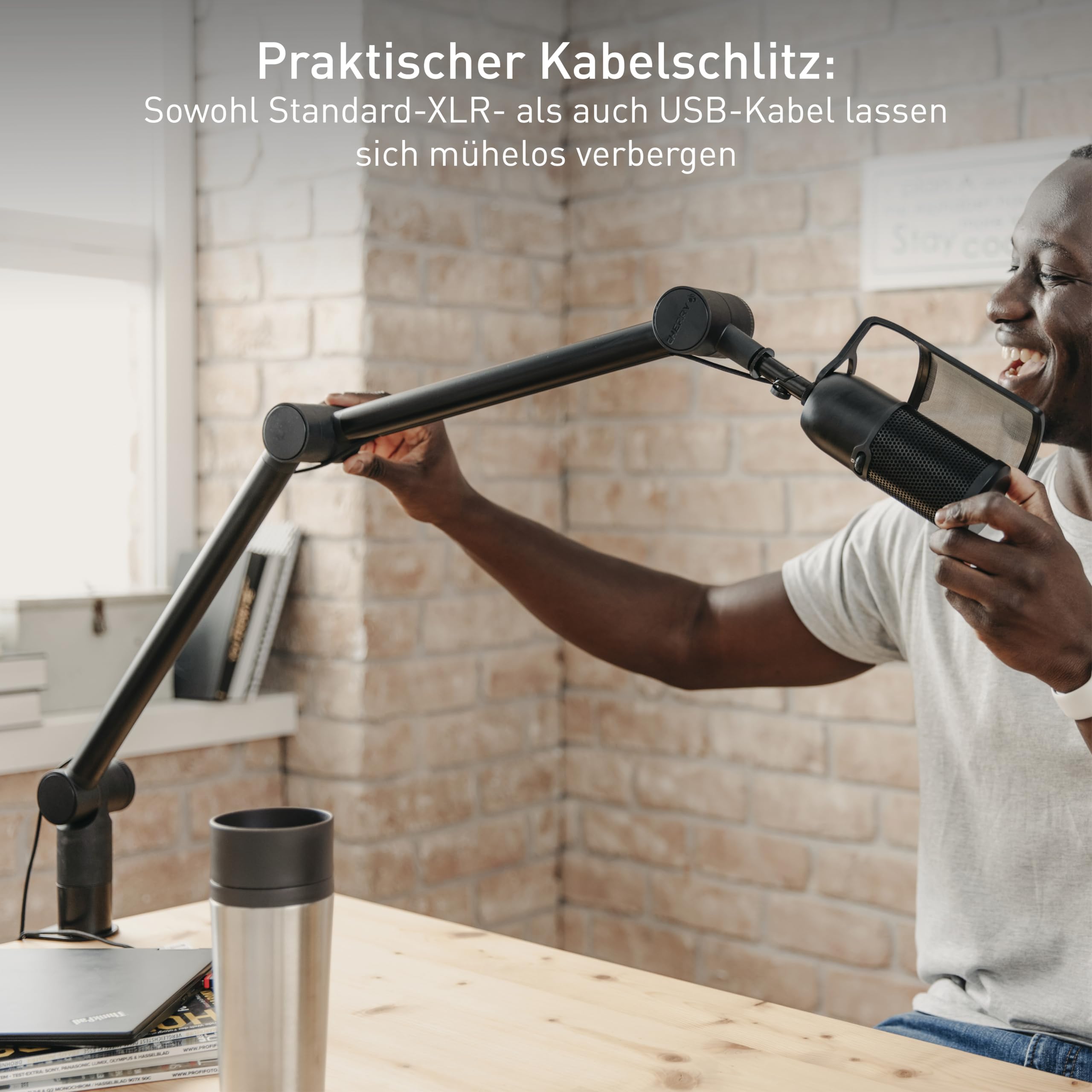 CHERRY MA 3.0 Uni, universeller Mikrofonarm, mit Tischklemme (bis 60 mm), 3/8 Zoll Gewinde (3/8 auf 5/8 Zoll Gewinde-Adapter inkl.), Stabiler Gelenkarm, Schwarz