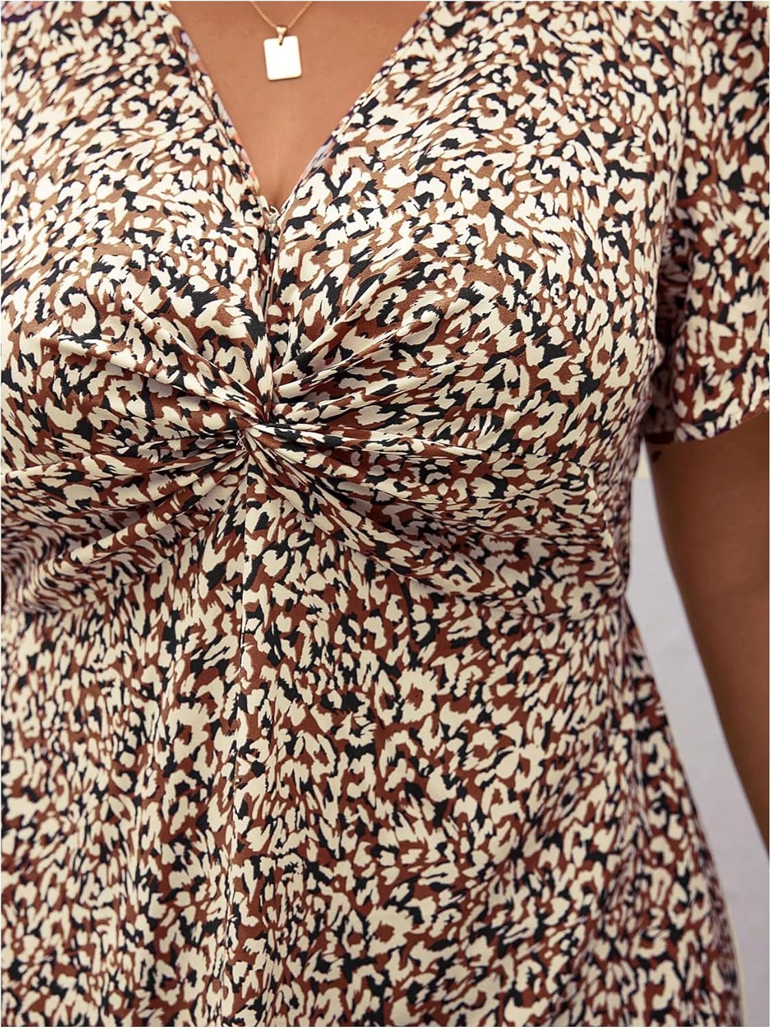 Floerns Women's Plus Size Twist Front V Neck Midi Dress Short Sleeve A Line Dresses - Image 4