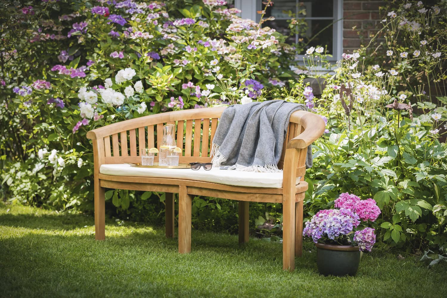 Kai Wiechmann Auflage Bananenbank Gartenbank Polster geschwungen 139 x 49 cm weiß Premium